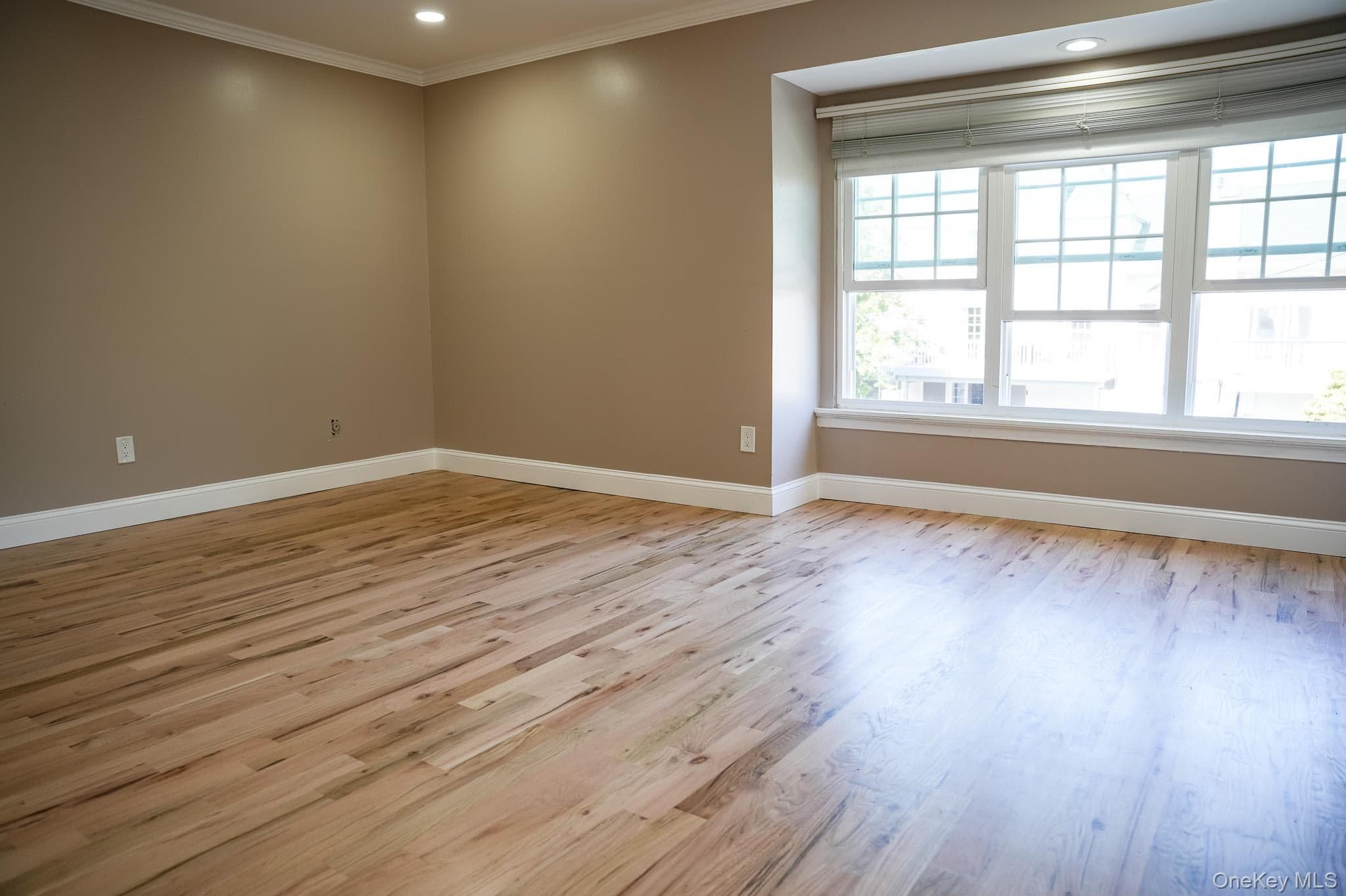105 Glen Way thumbnail 19