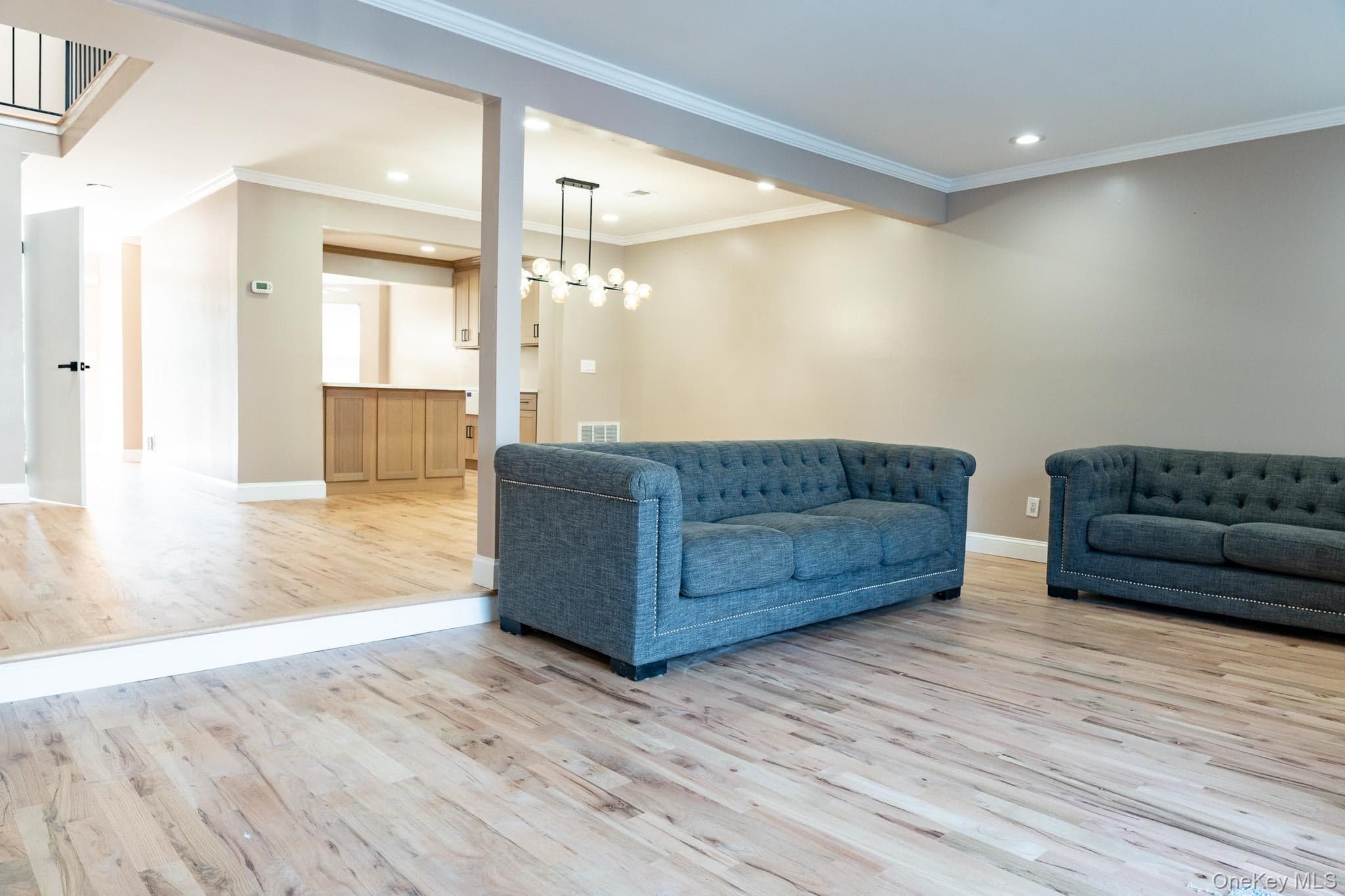 105 Glen Way thumbnail 7
