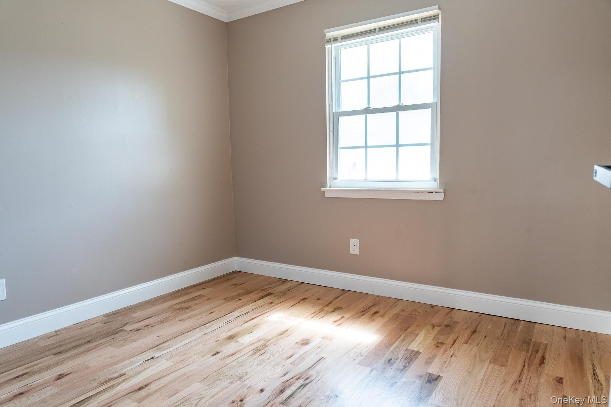 105 Glen Way thumbnail 12