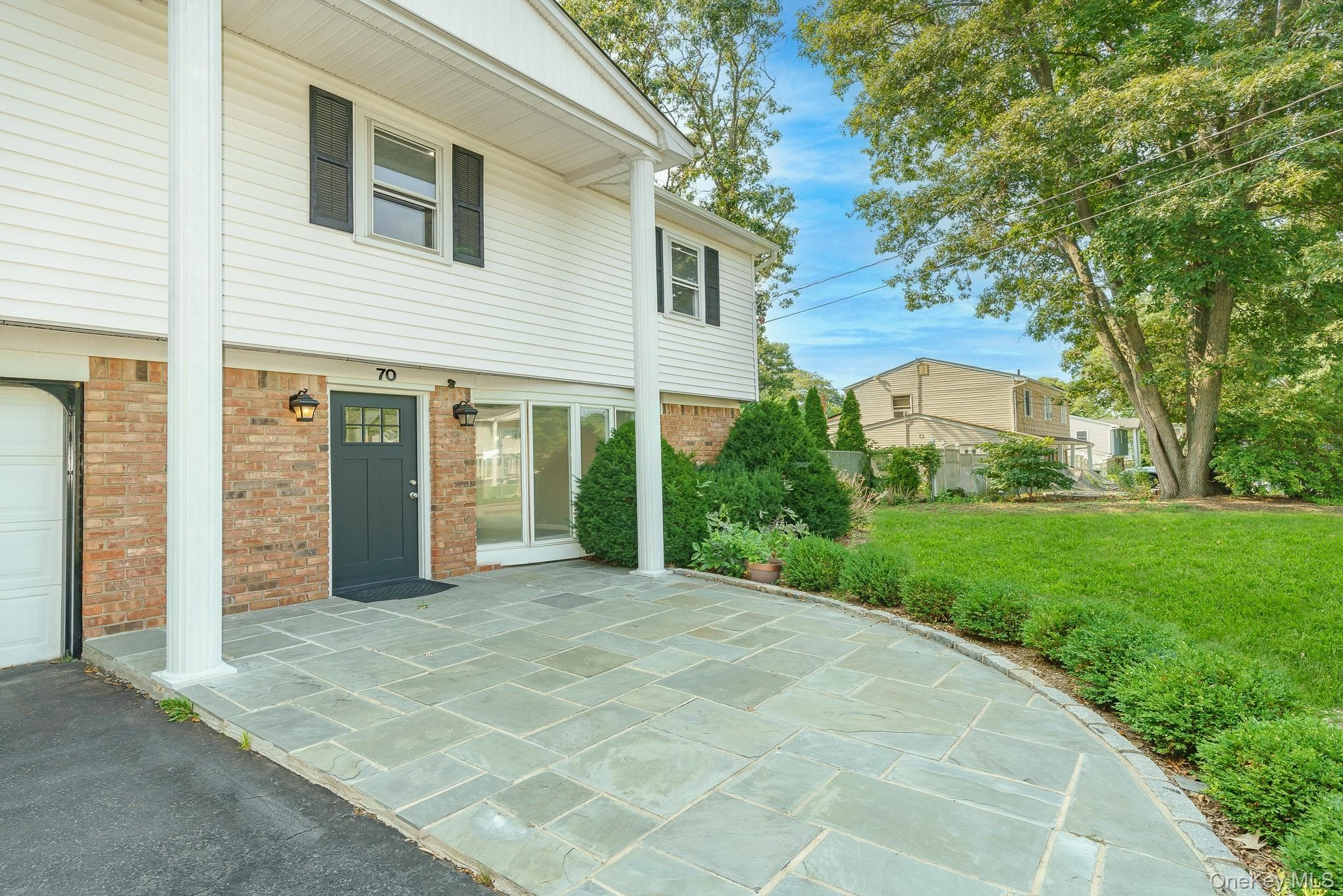 70 Woodview Lane thumbnail 2