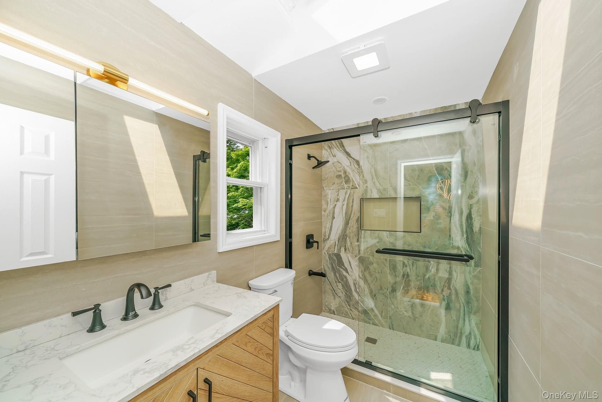 70 Woodview Lane thumbnail 19