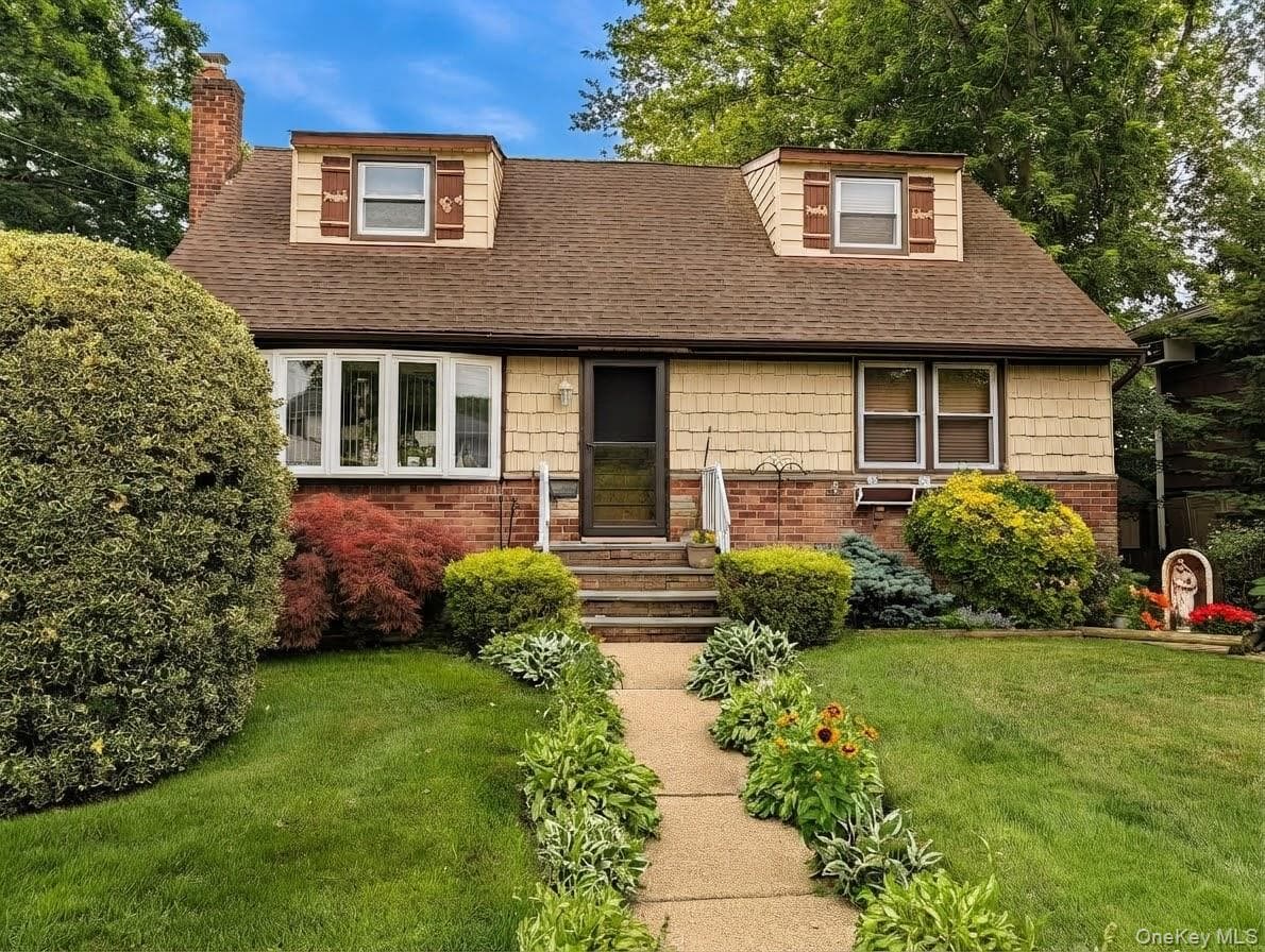 2306 Fowler Street, North Bellmore