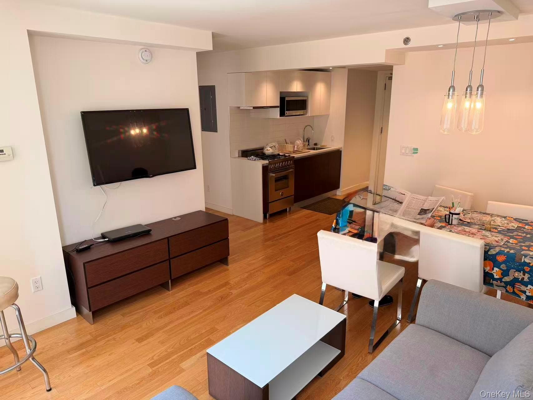 39-16 Prince Street Unit: 6Floor thumbnail 3