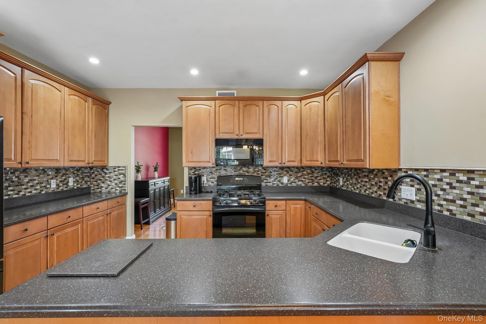 110 Winding Brook Court thumbnail 16