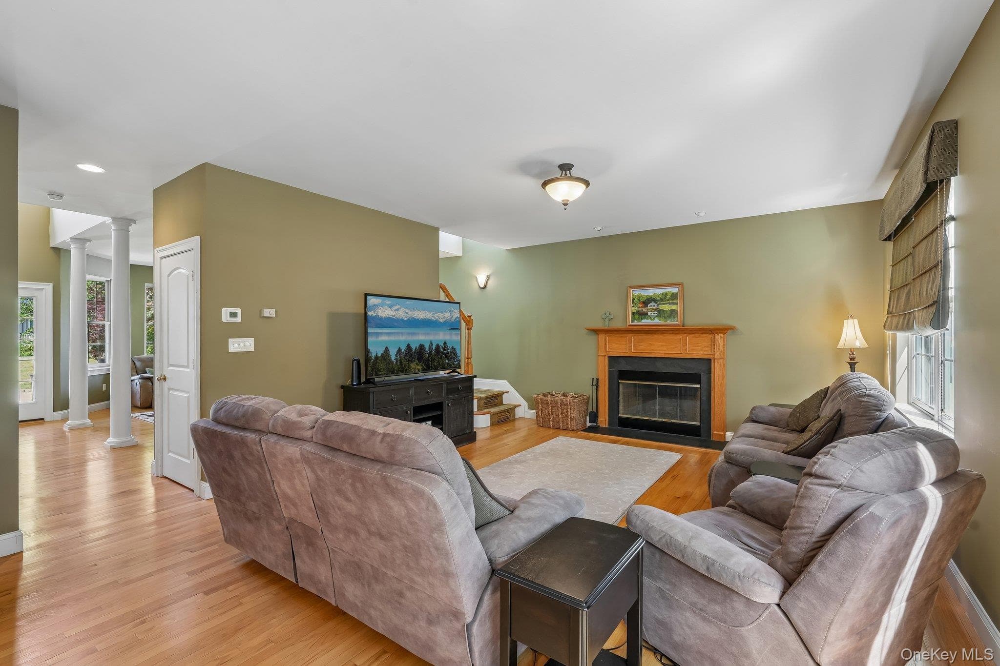 110 Winding Brook Court thumbnail 4