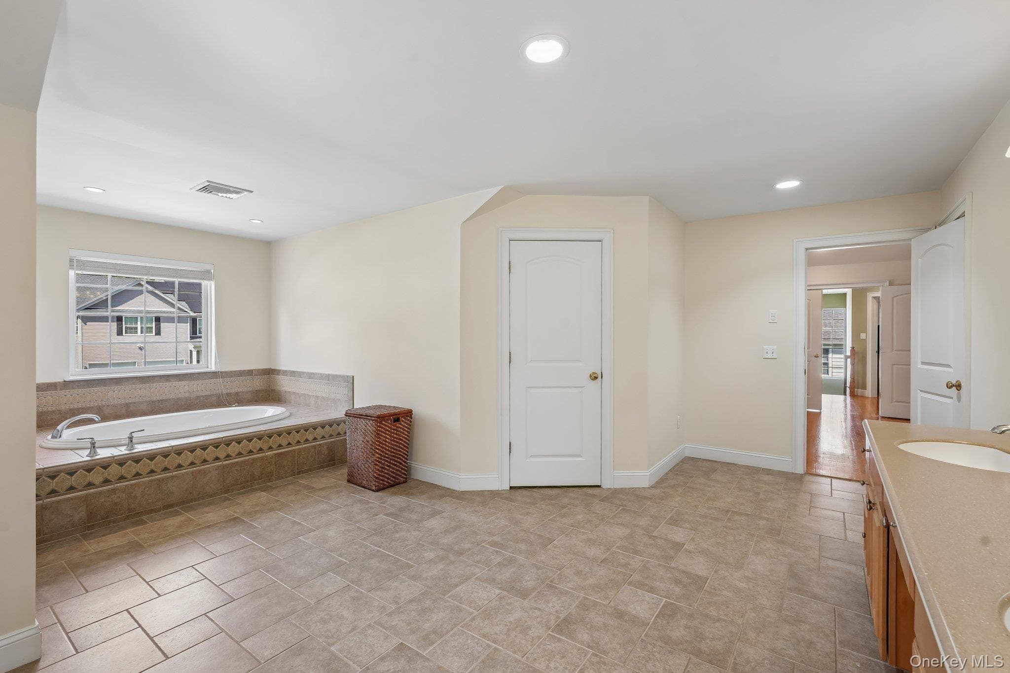 110 Winding Brook Court thumbnail 44