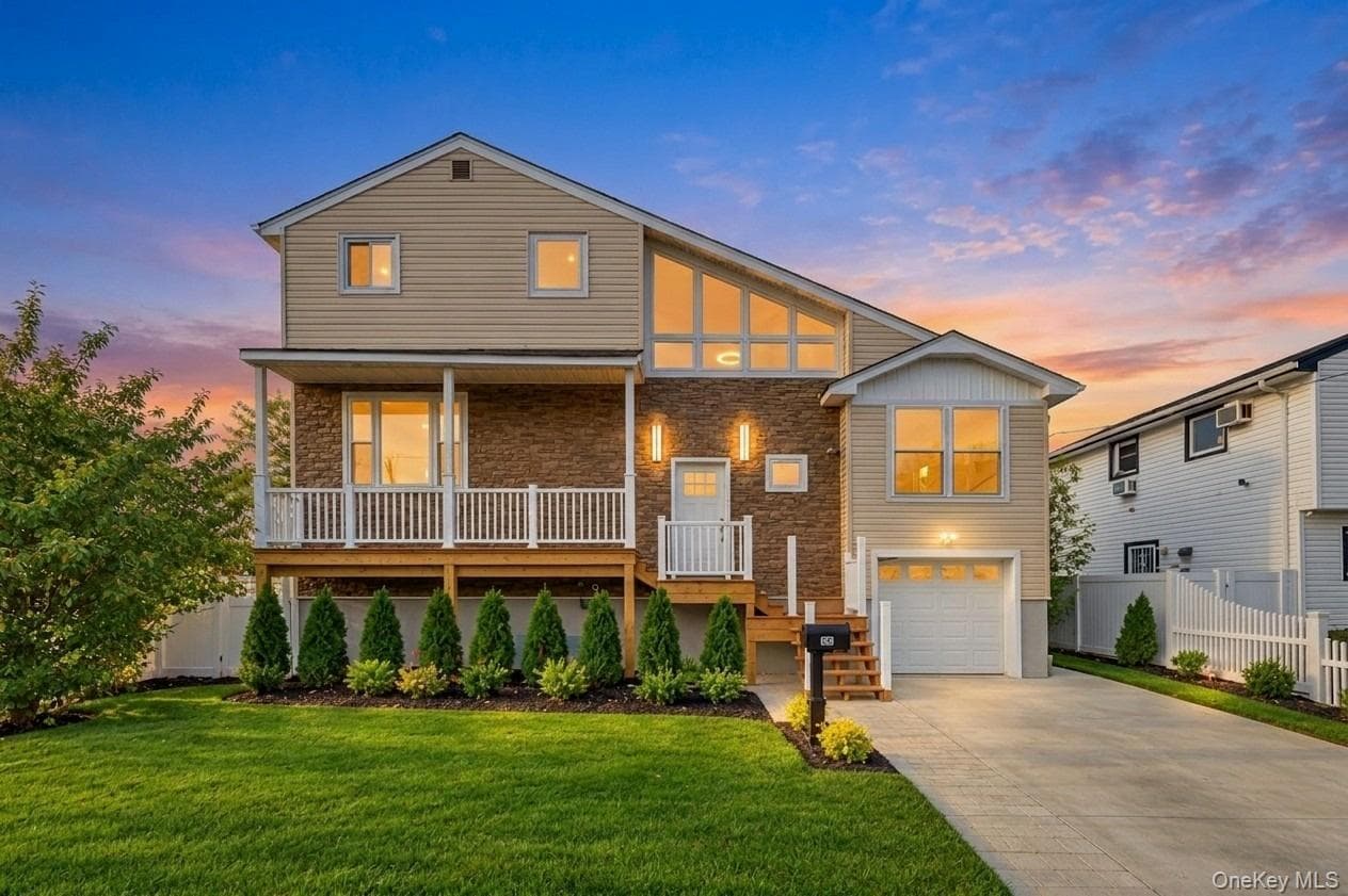 68 Ann Drive, Freeport