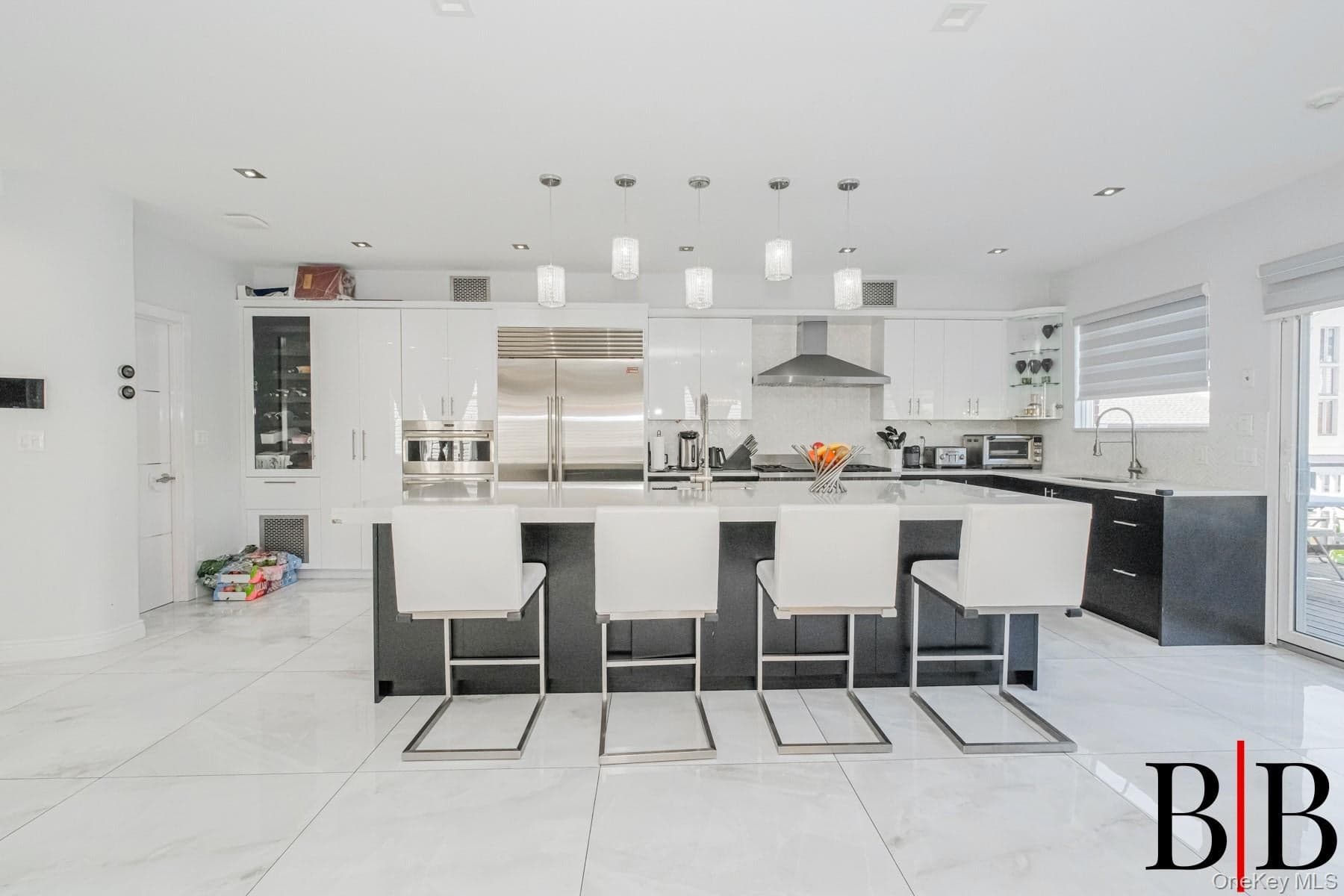 2161 E 72nd Street thumbnail 12