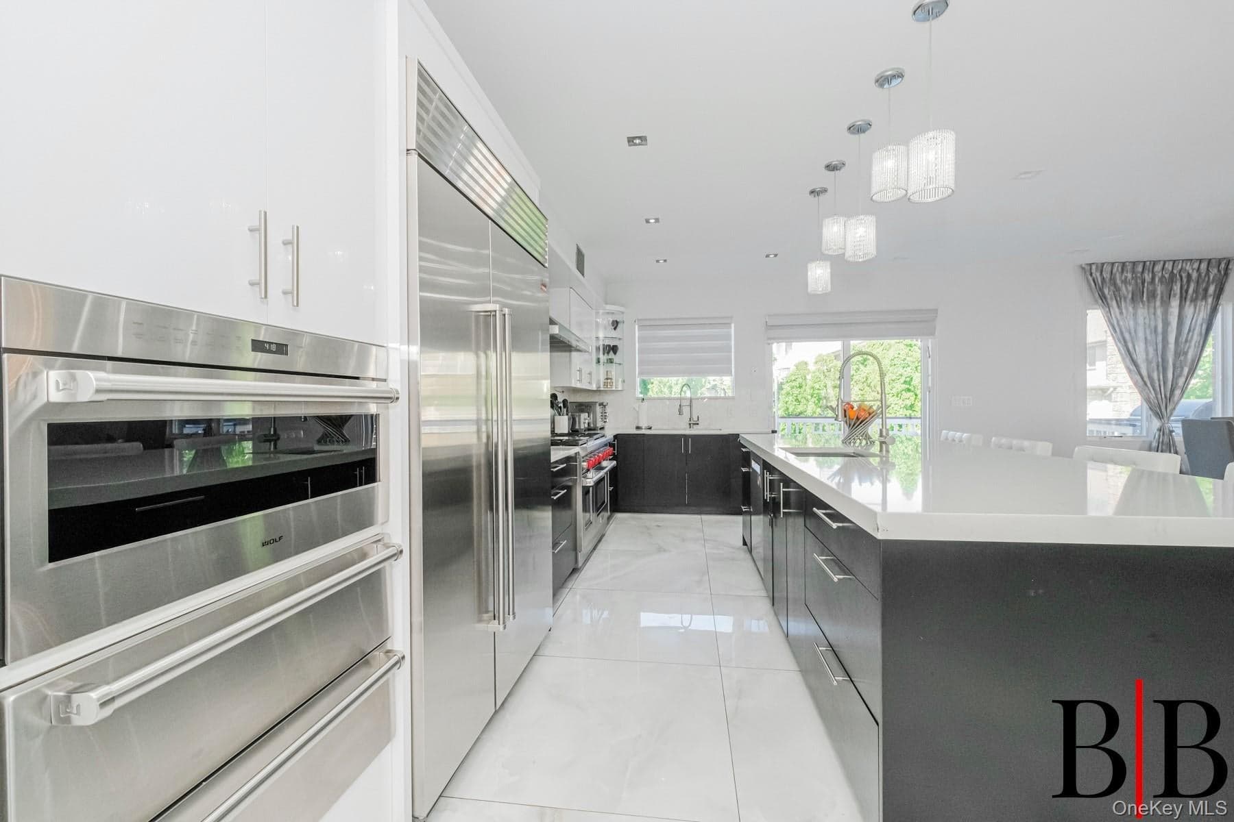 2161 E 72nd Street thumbnail 10