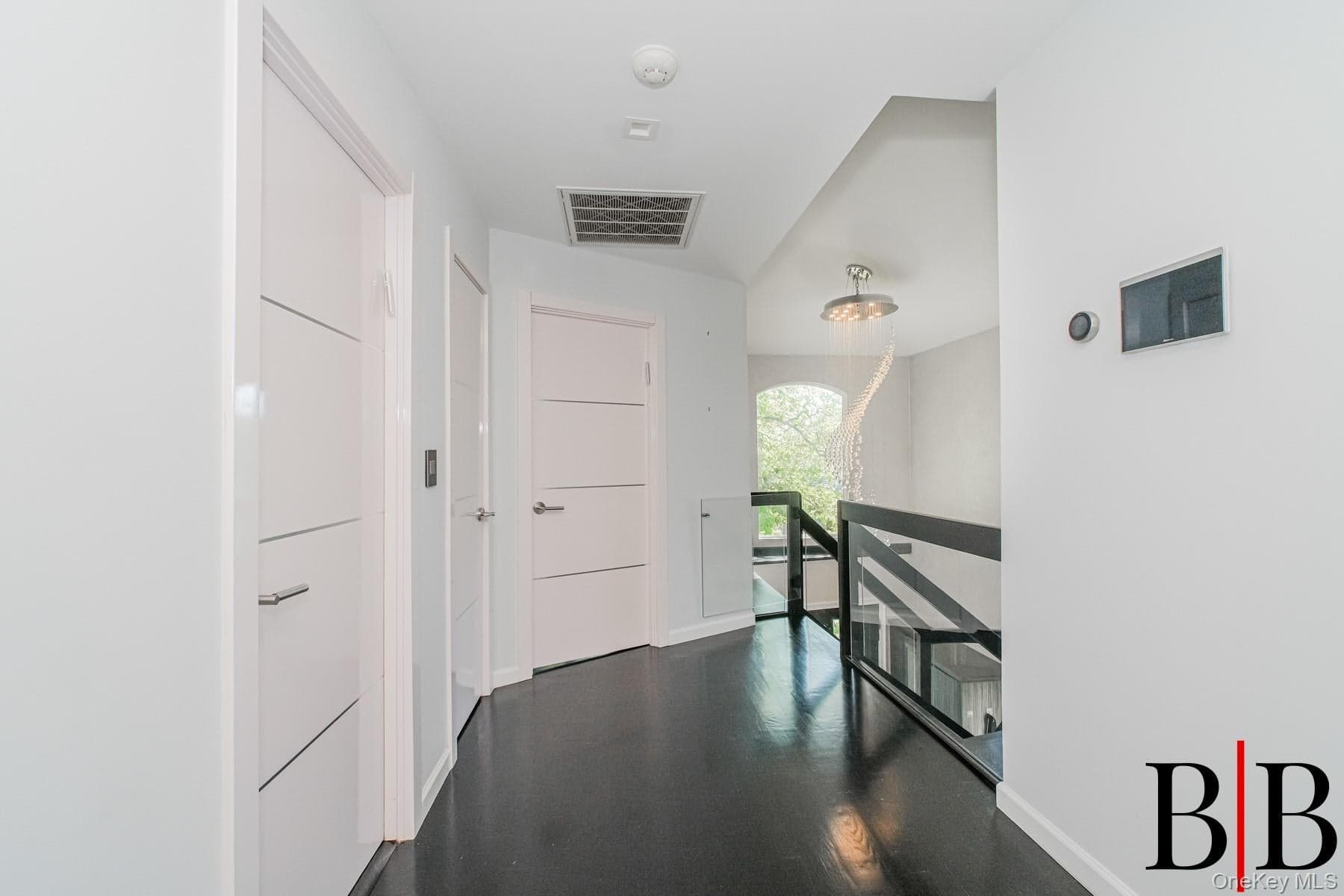 2161 E 72nd Street thumbnail 23