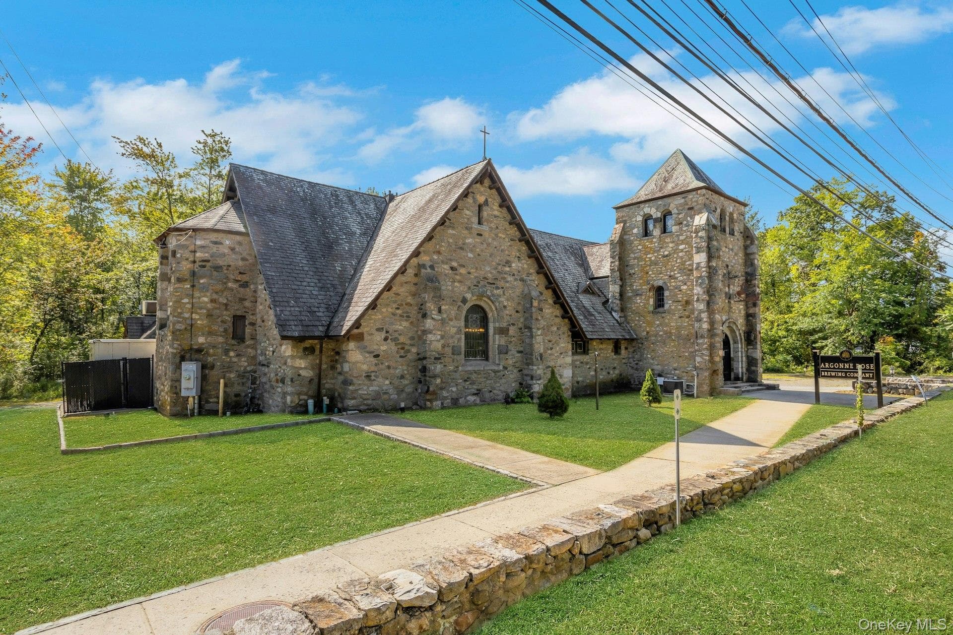 1715 E Main Street, Mohegan Lake