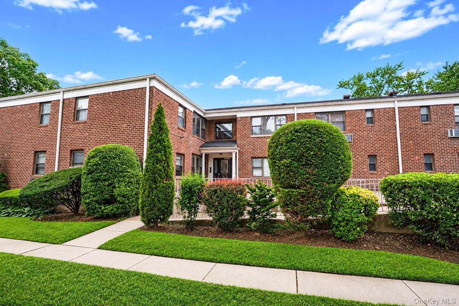 1205 E Broadway Unit: F-24, Hewlett