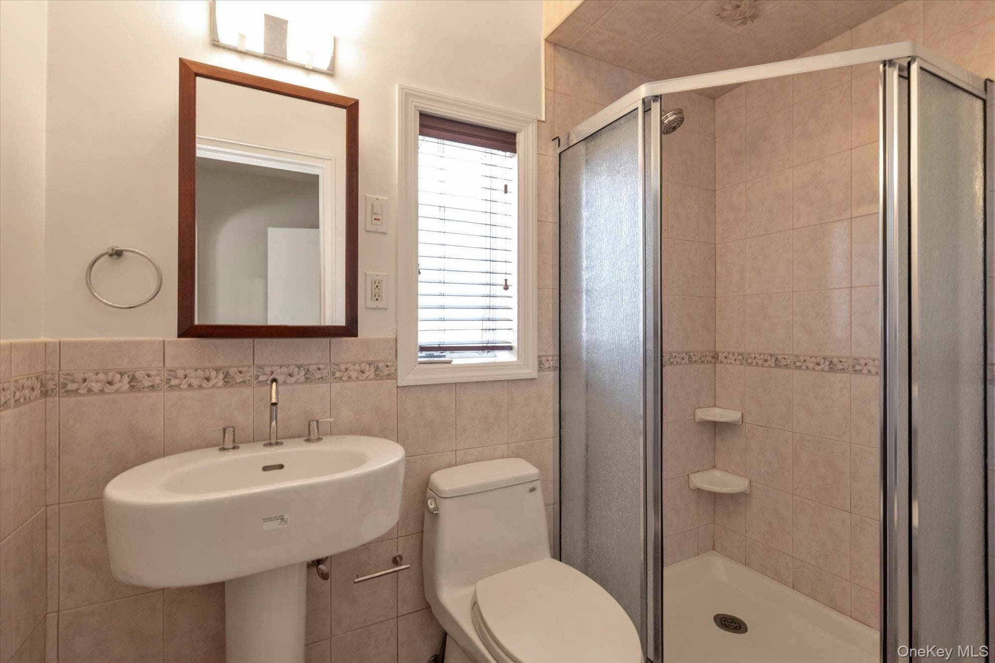102 S Village Avenue Unit: 3B thumbnail 12