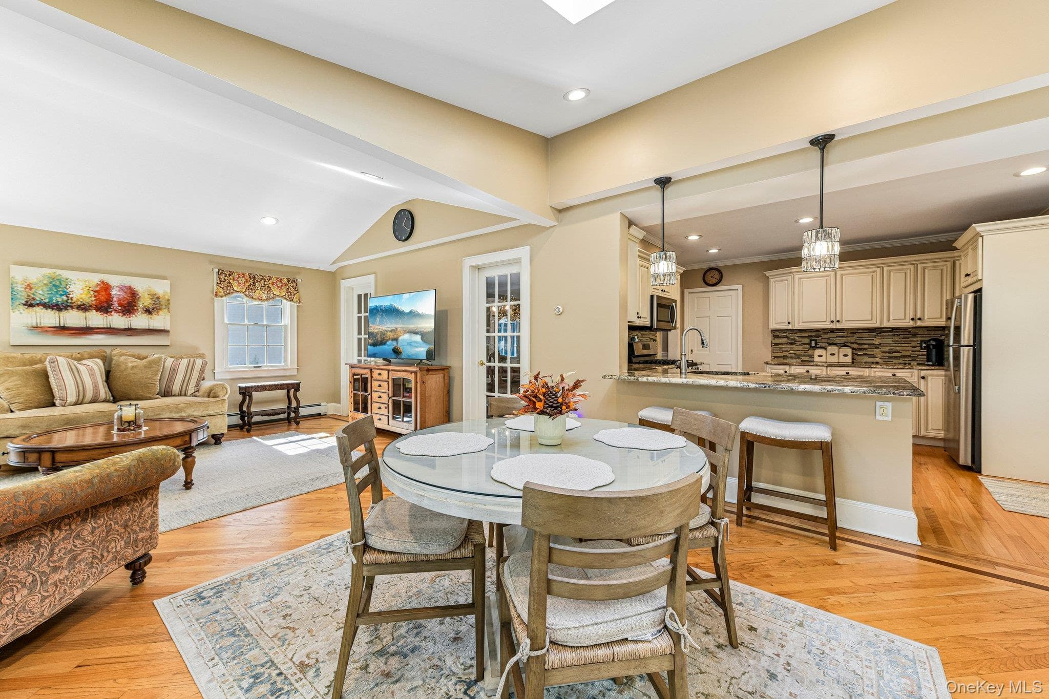 20 Revere Drive thumbnail 18