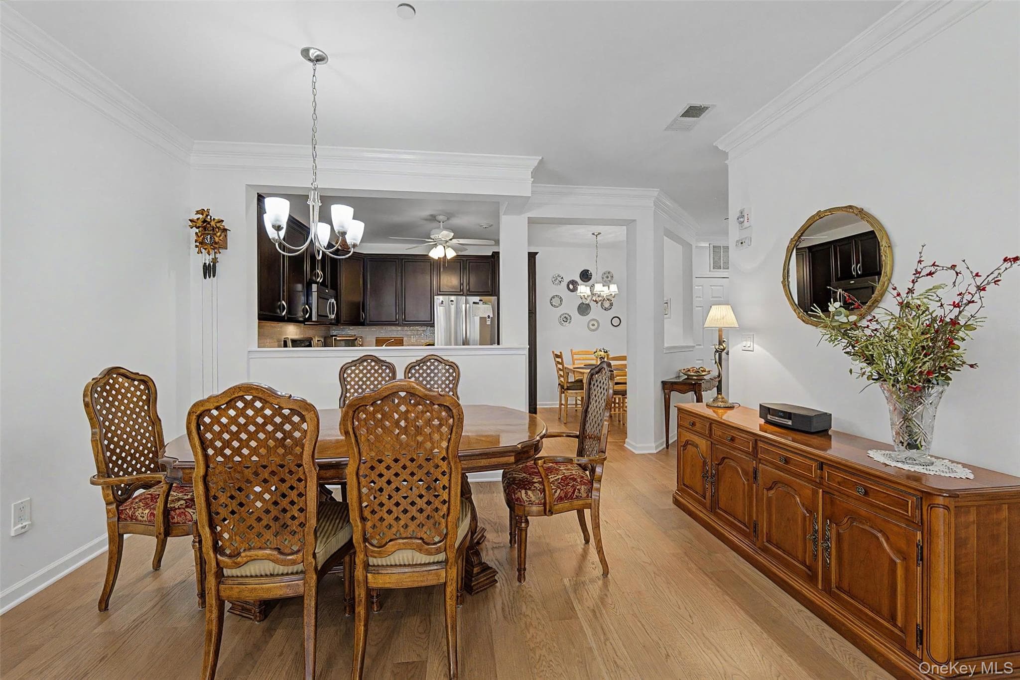 2806 Bennington Drive thumbnail 14