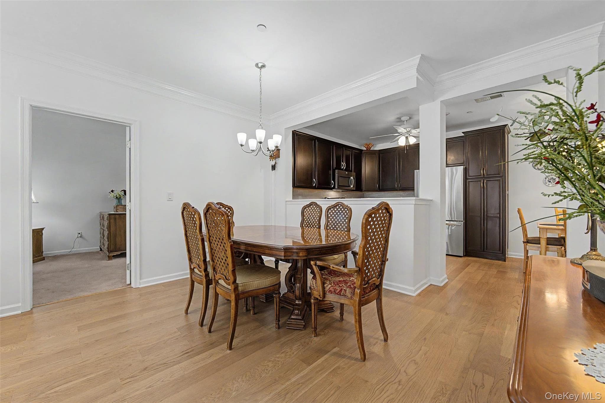 2806 Bennington Drive thumbnail 16