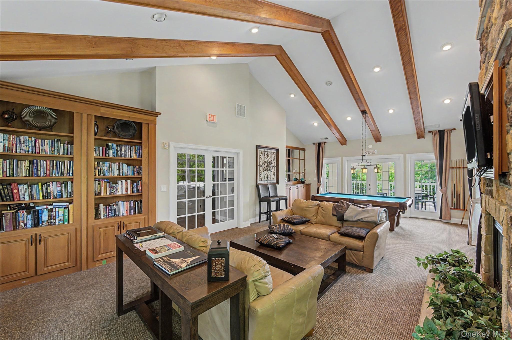 2806 Bennington Drive thumbnail 39