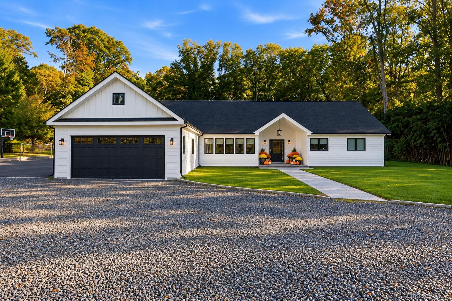 12 Meadow Lane, Lloyd Harbor