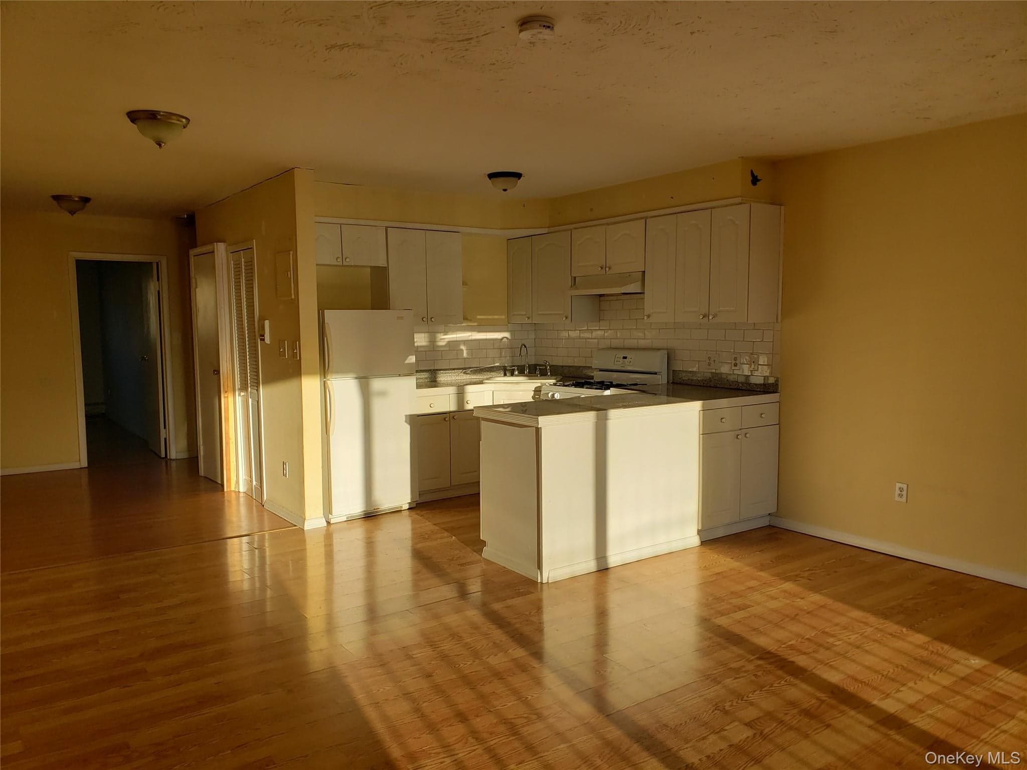204 Beach 102nd Street thumbnail 3