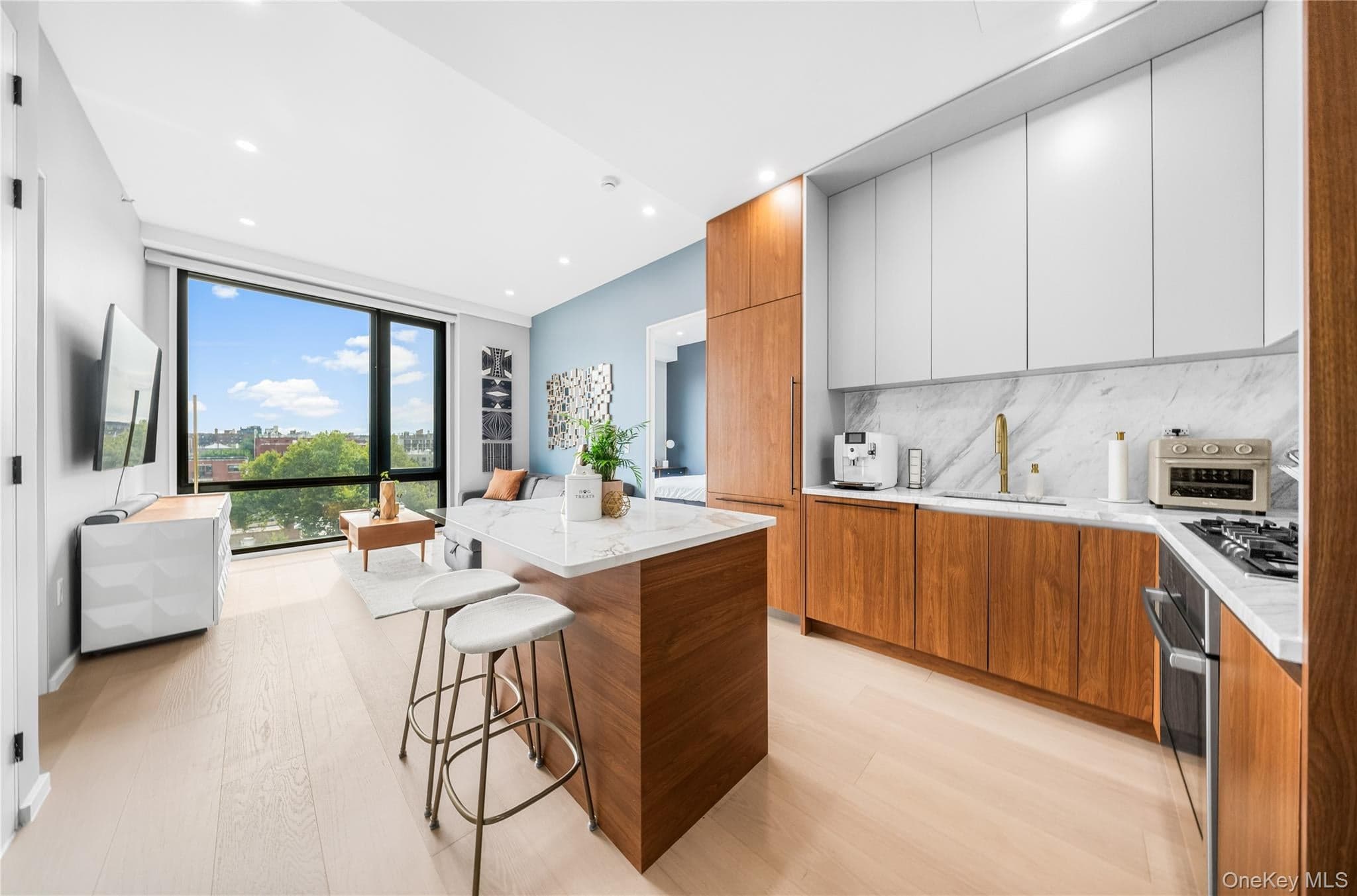 3116 21st Street Unit: PH1D thumbnail 5