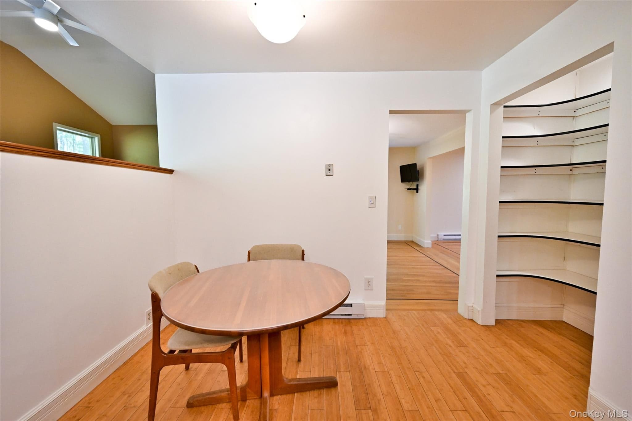 12 Tower Hill Road thumbnail 9