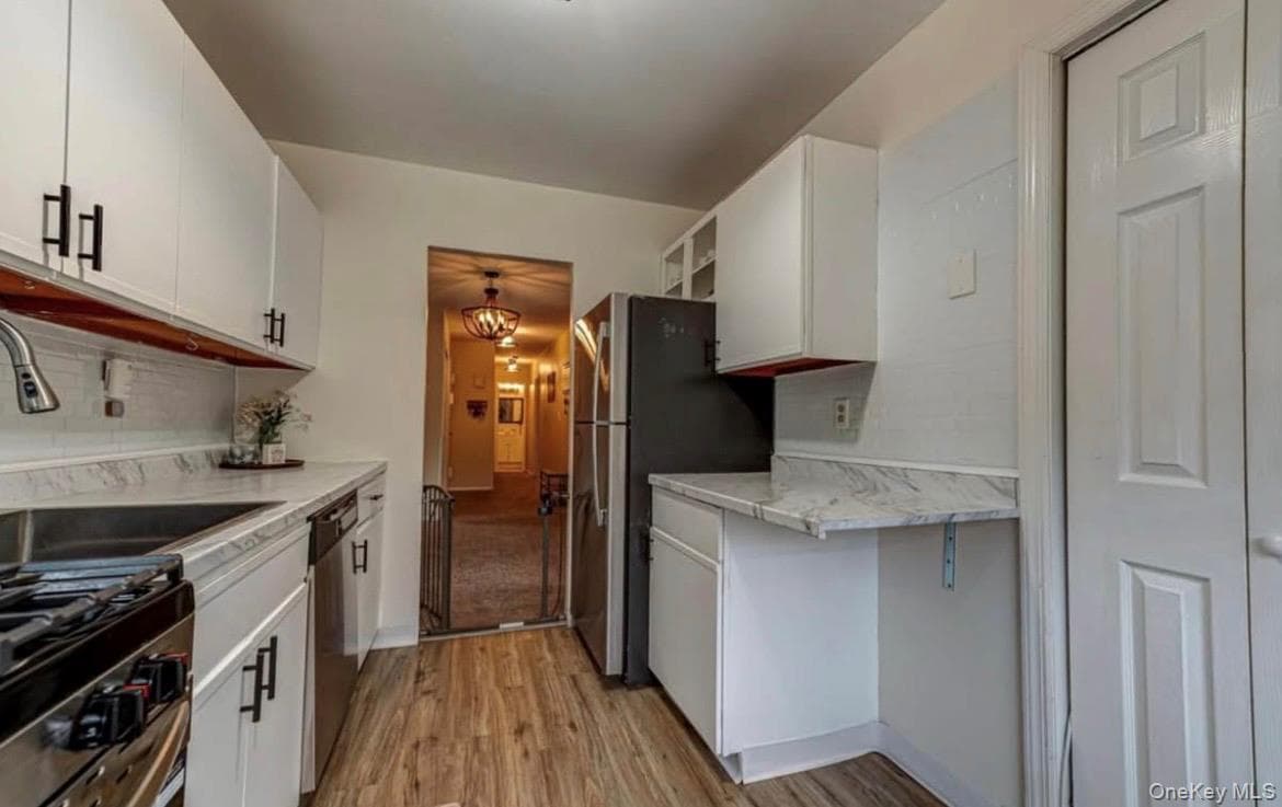 88-20 Parsons Boulevard Unit: 3D thumbnail 8