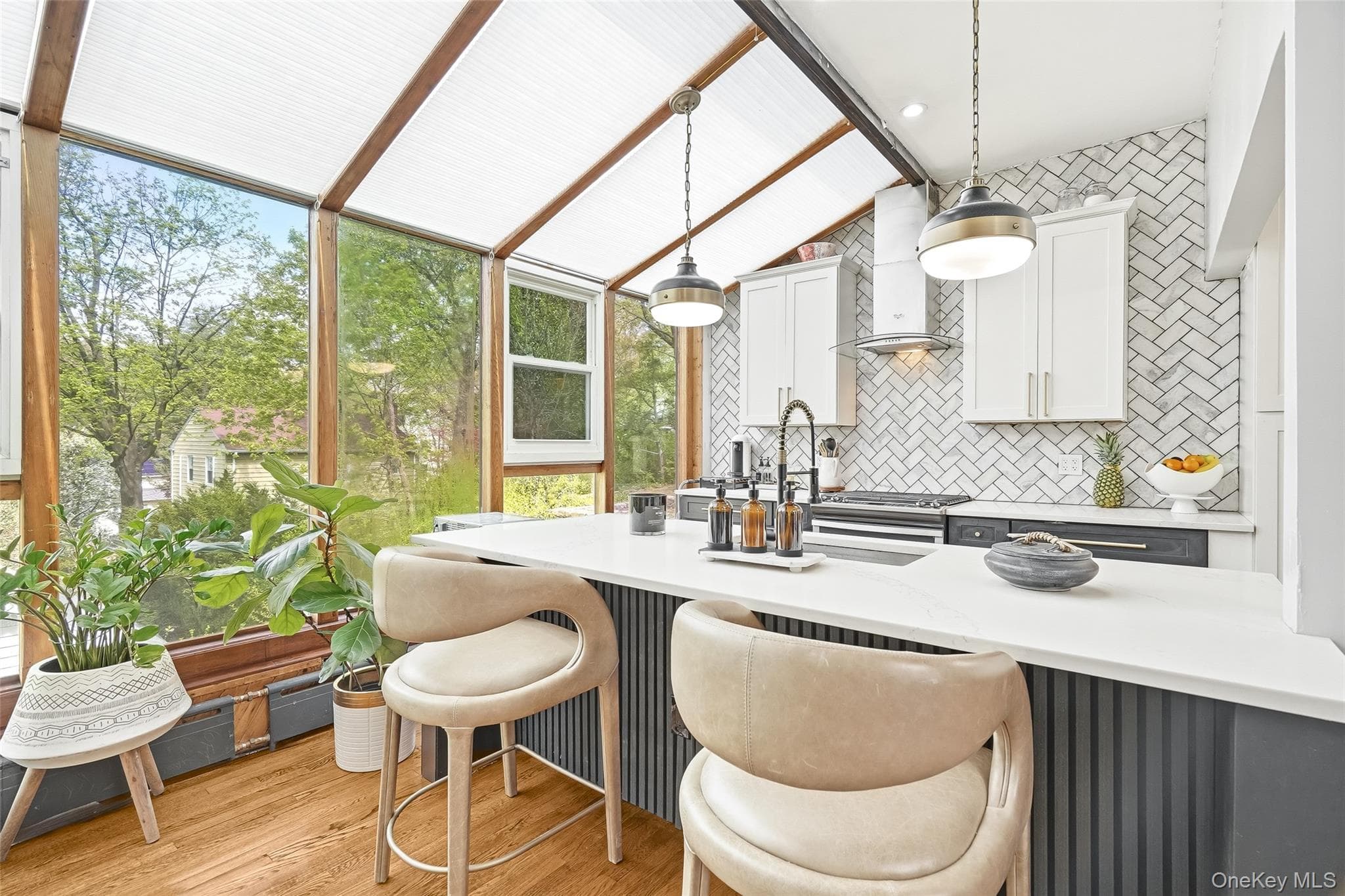 87 Lakeview Avenue thumbnail 17