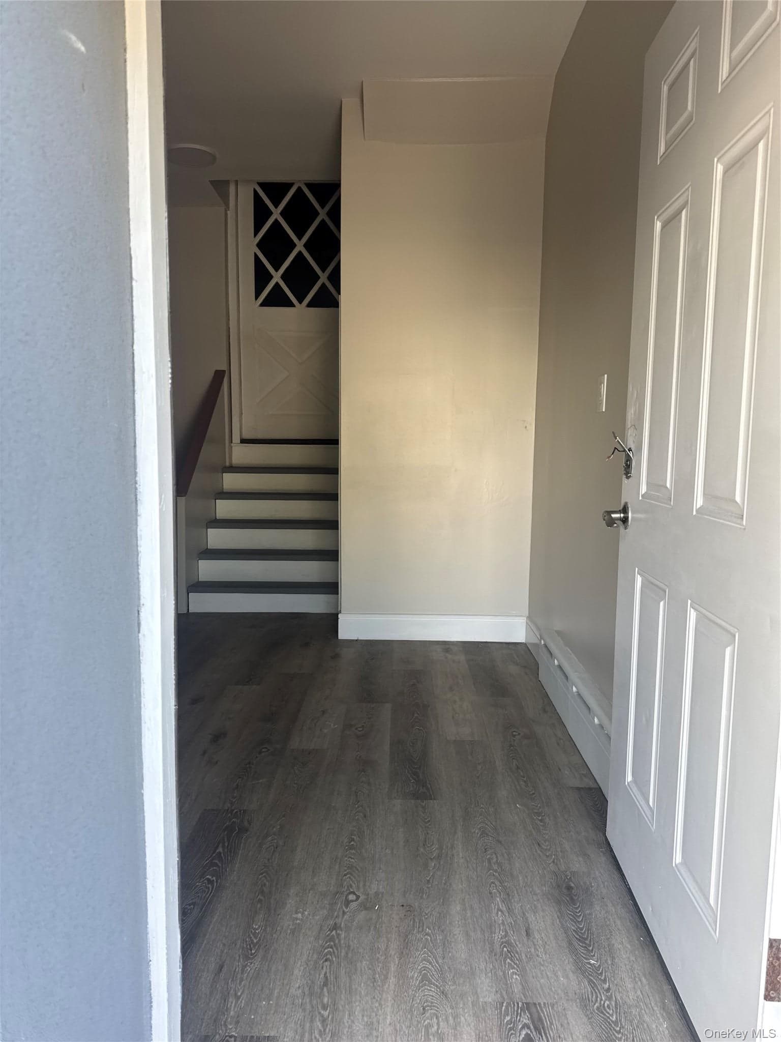 182 Vermont Avenue photo 1