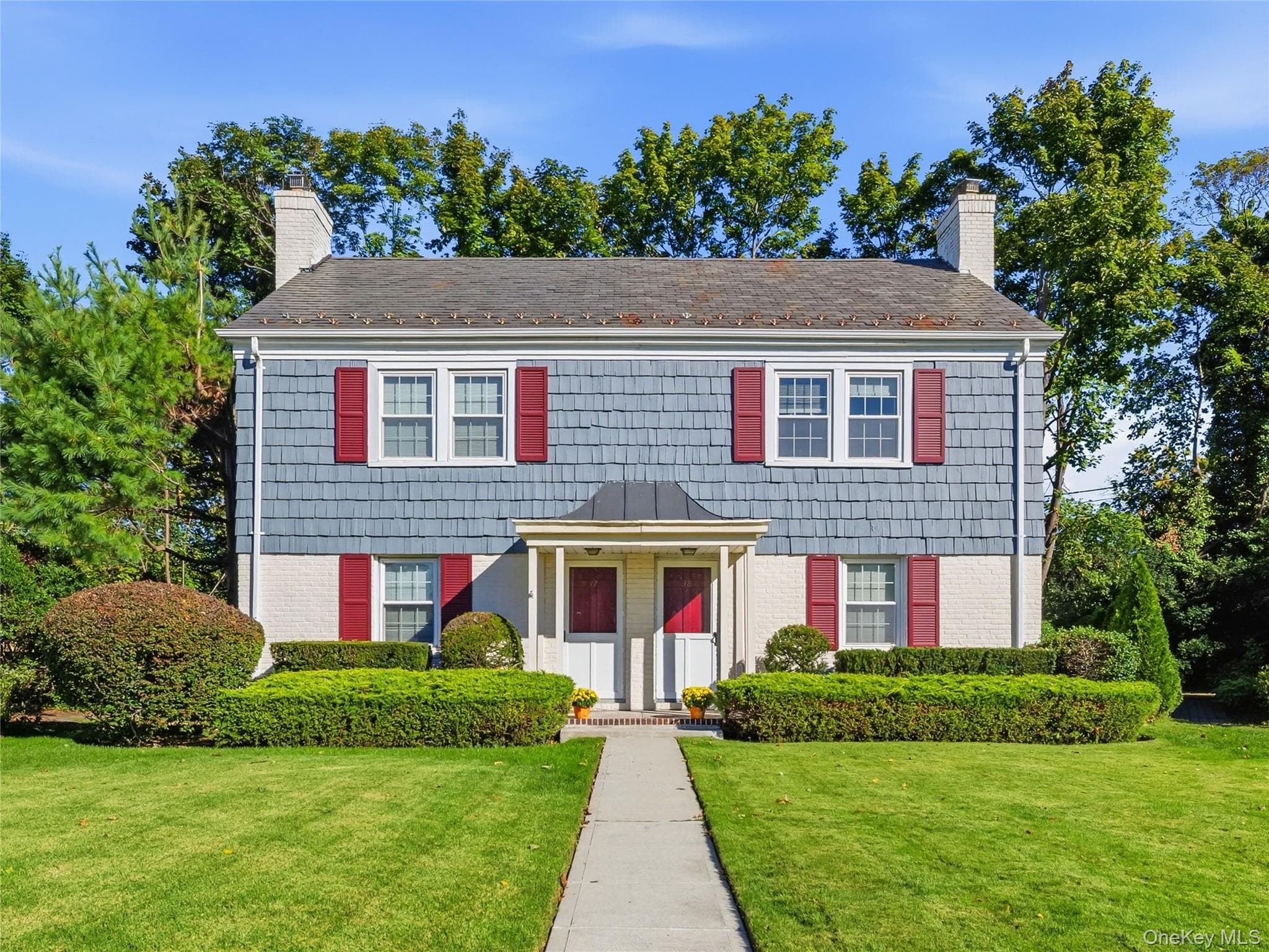 37 & 38 Bayview Court, Manhasset