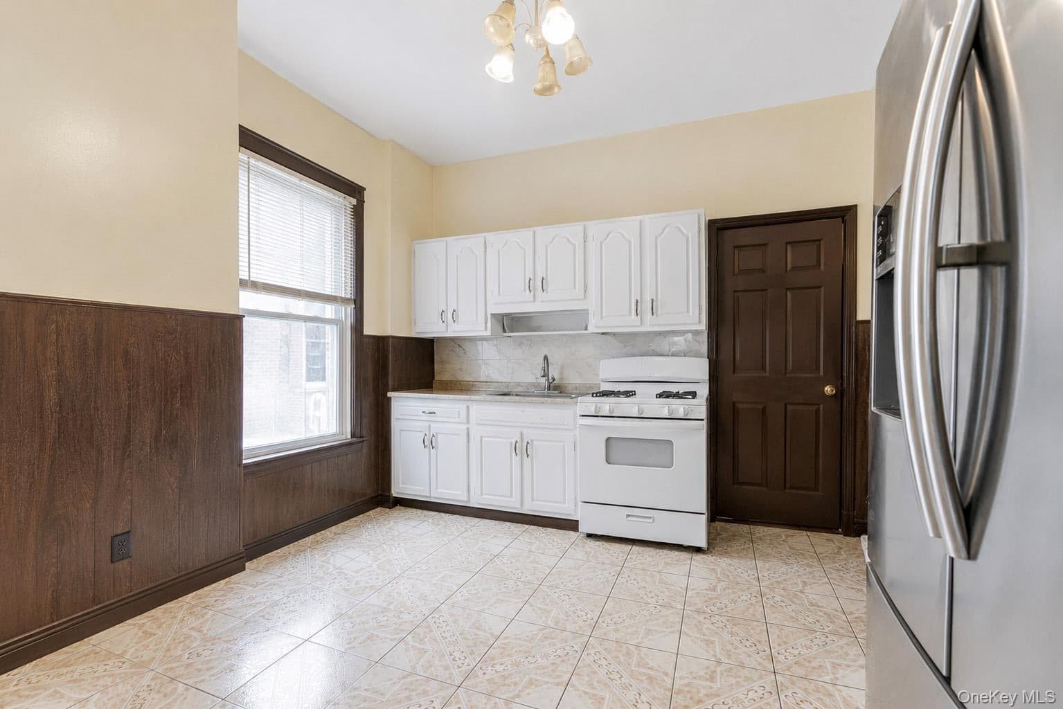 123 Oliver Avenue thumbnail 19