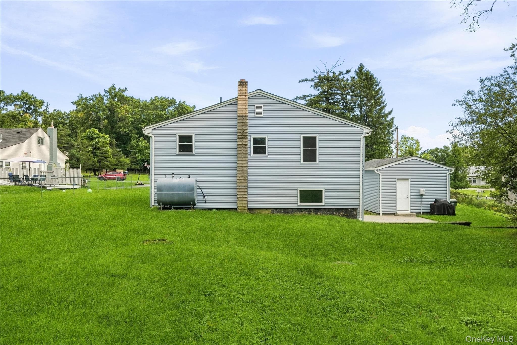 11 Strack Road thumbnail 45