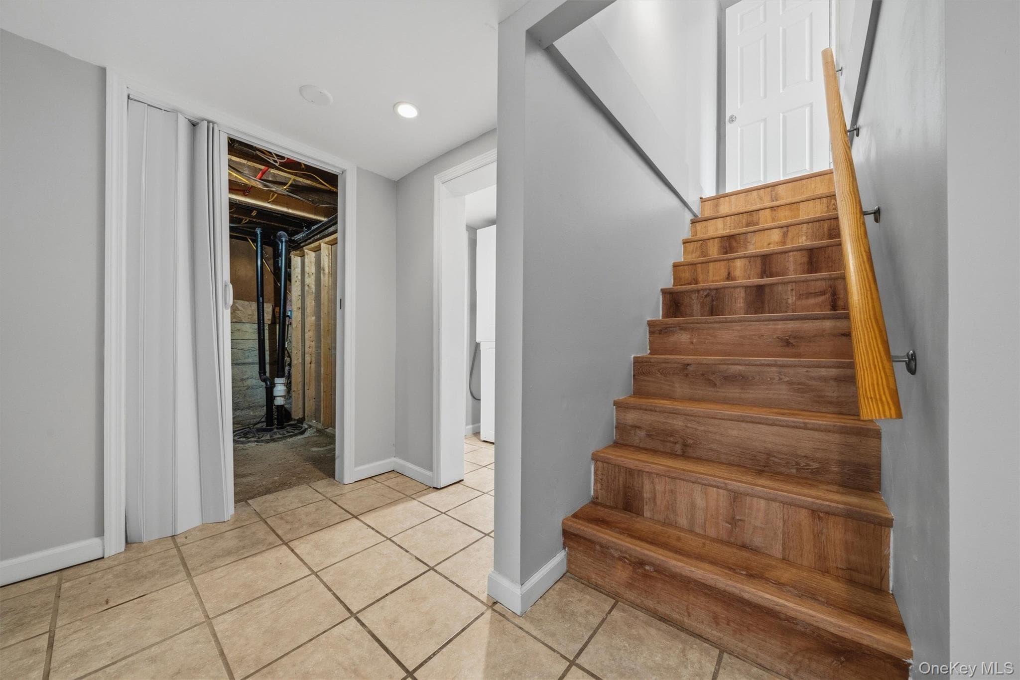 11 Strack Road thumbnail 28