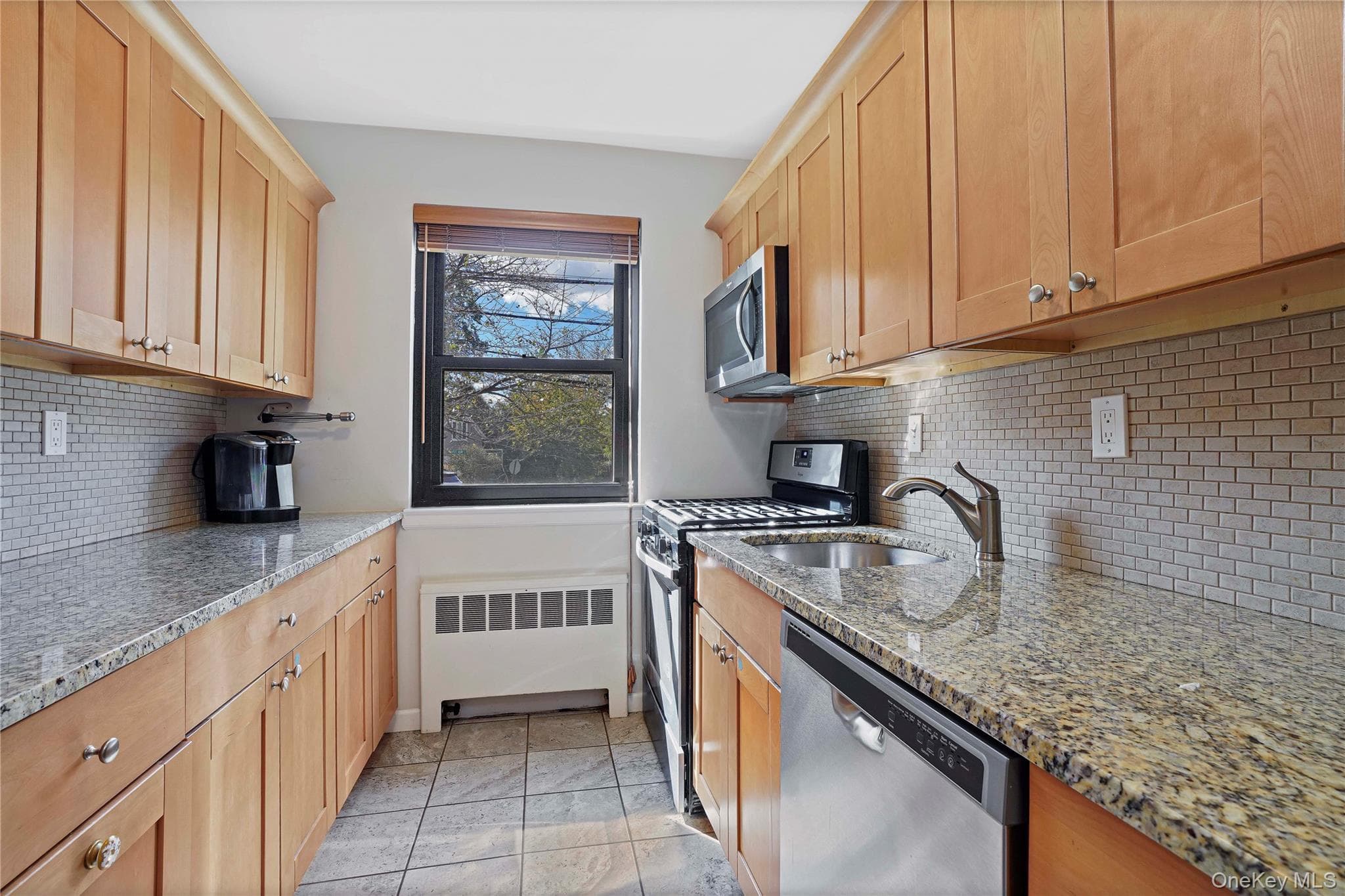 125 Beacon Hill Drive Unit: F-11 thumbnail 5