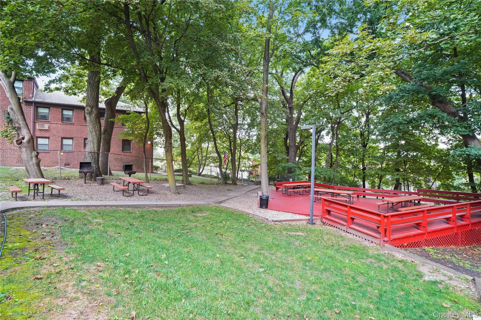 125 Beacon Hill Drive Unit: F-11 thumbnail 18