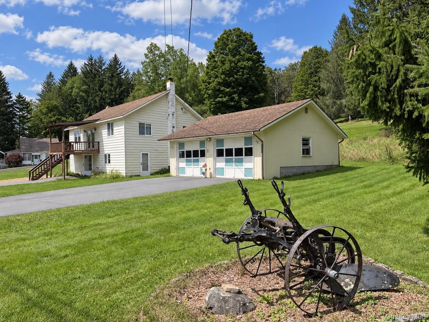 979 Debruce Road, Livingston Manor