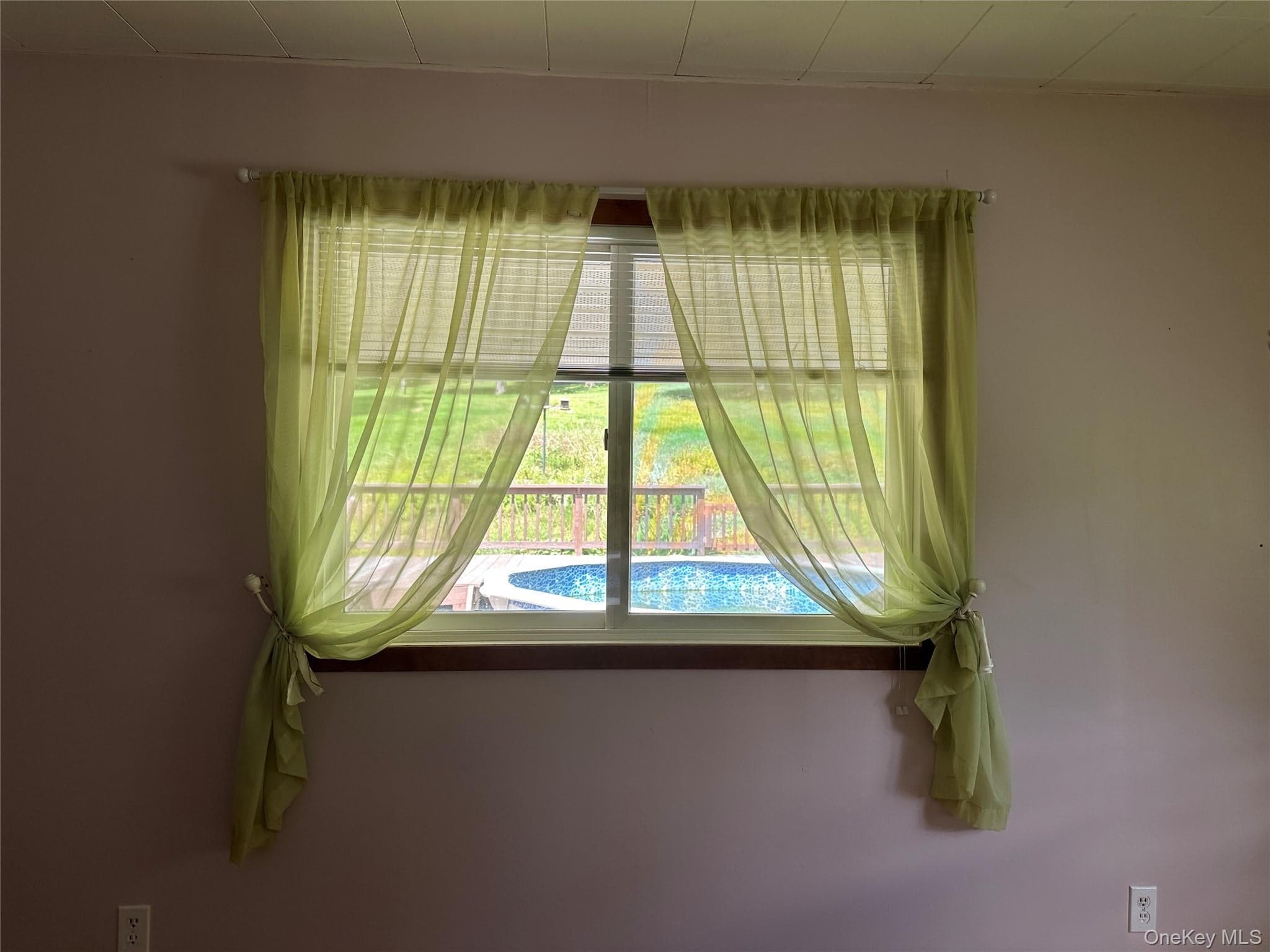 979 Debruce Road thumbnail 14
