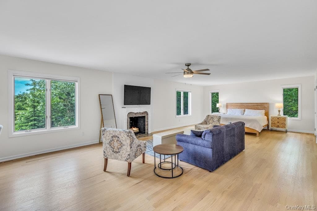 3645 and 3651 Soundview Avenue thumbnail 16