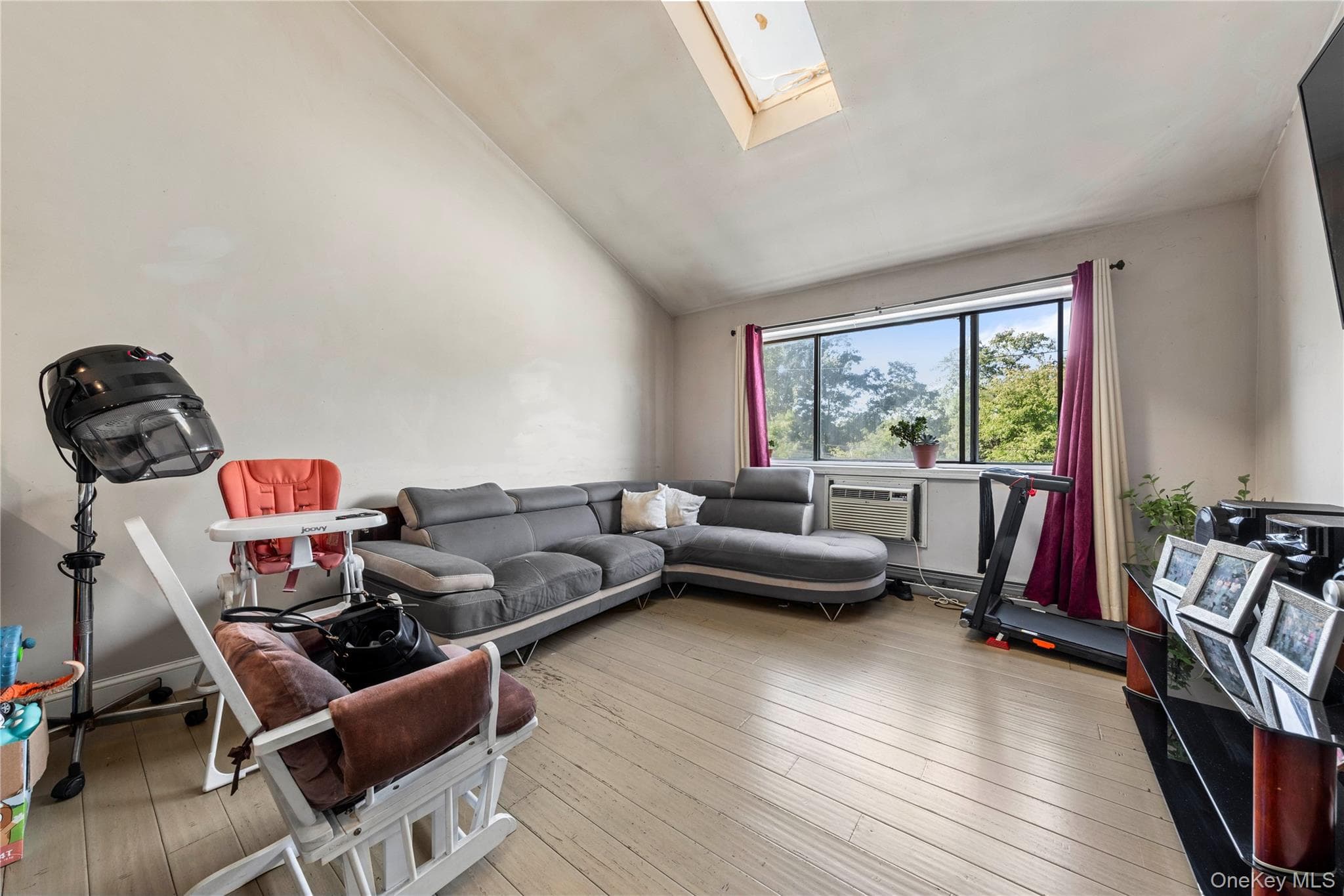 368 Balcom Avenue thumbnail 9