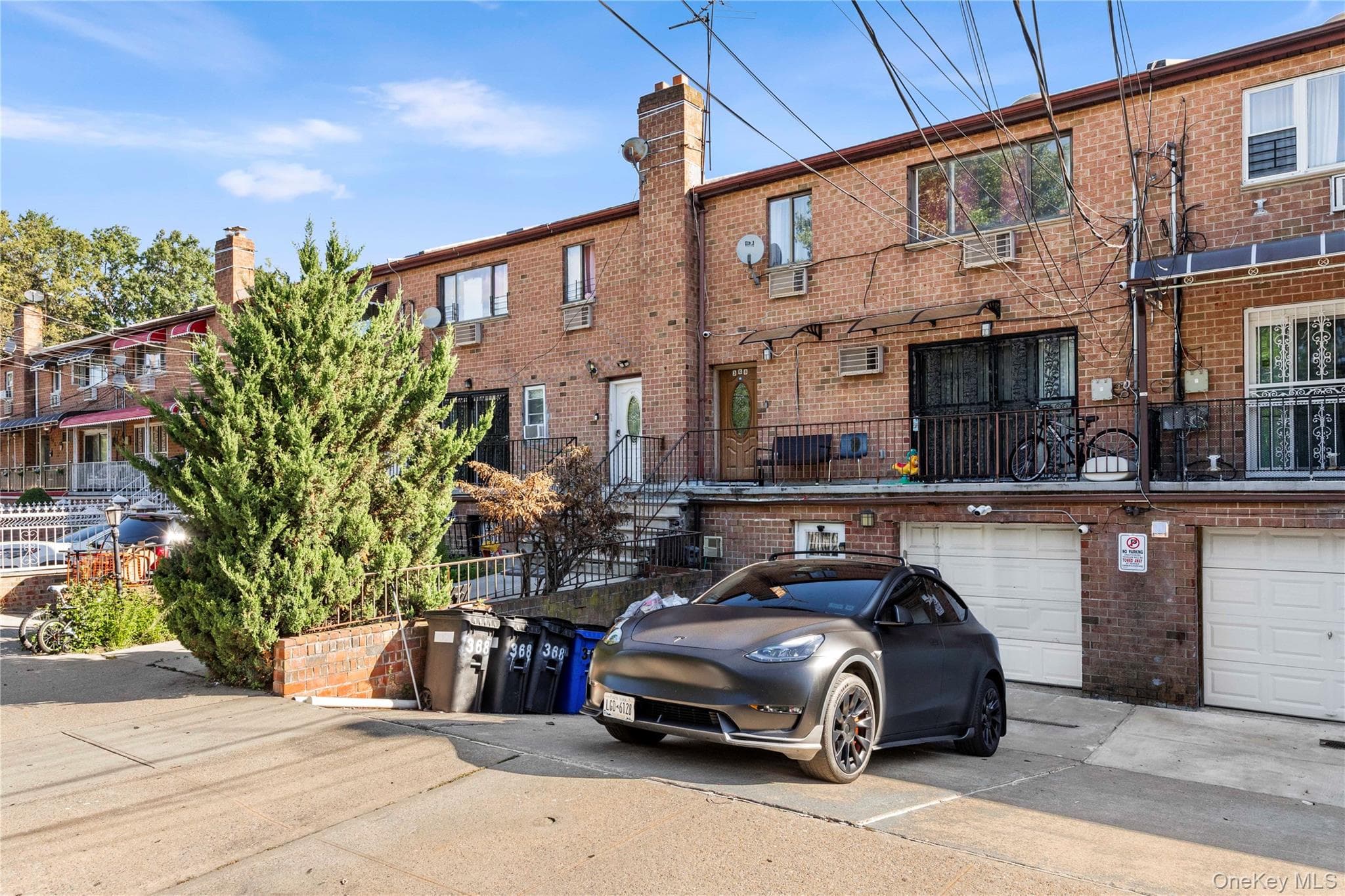 368 Balcom Avenue thumbnail 3
