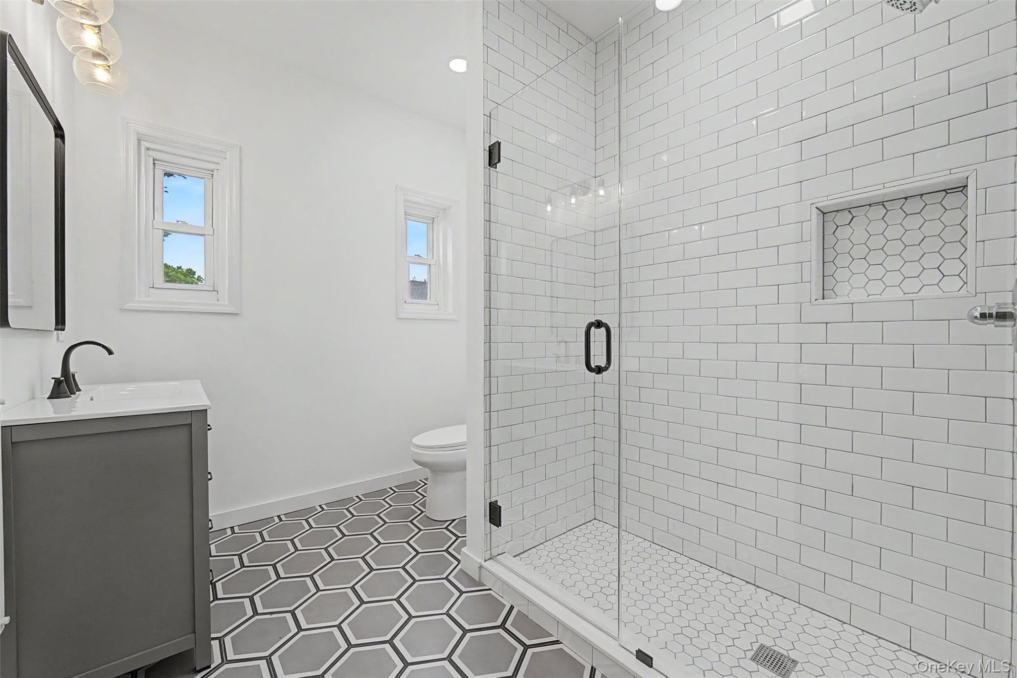 1085 Sackett Avenue thumbnail 38