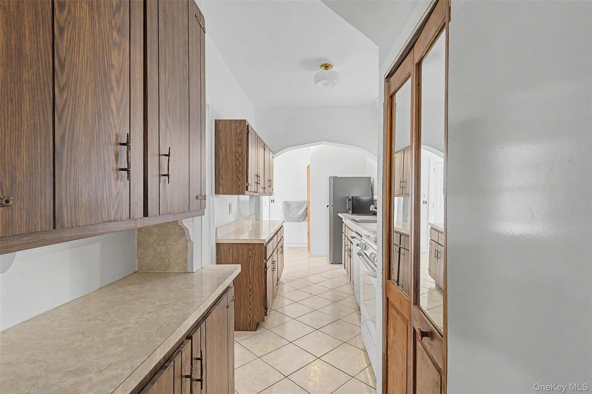 1085 Sackett Avenue thumbnail 25