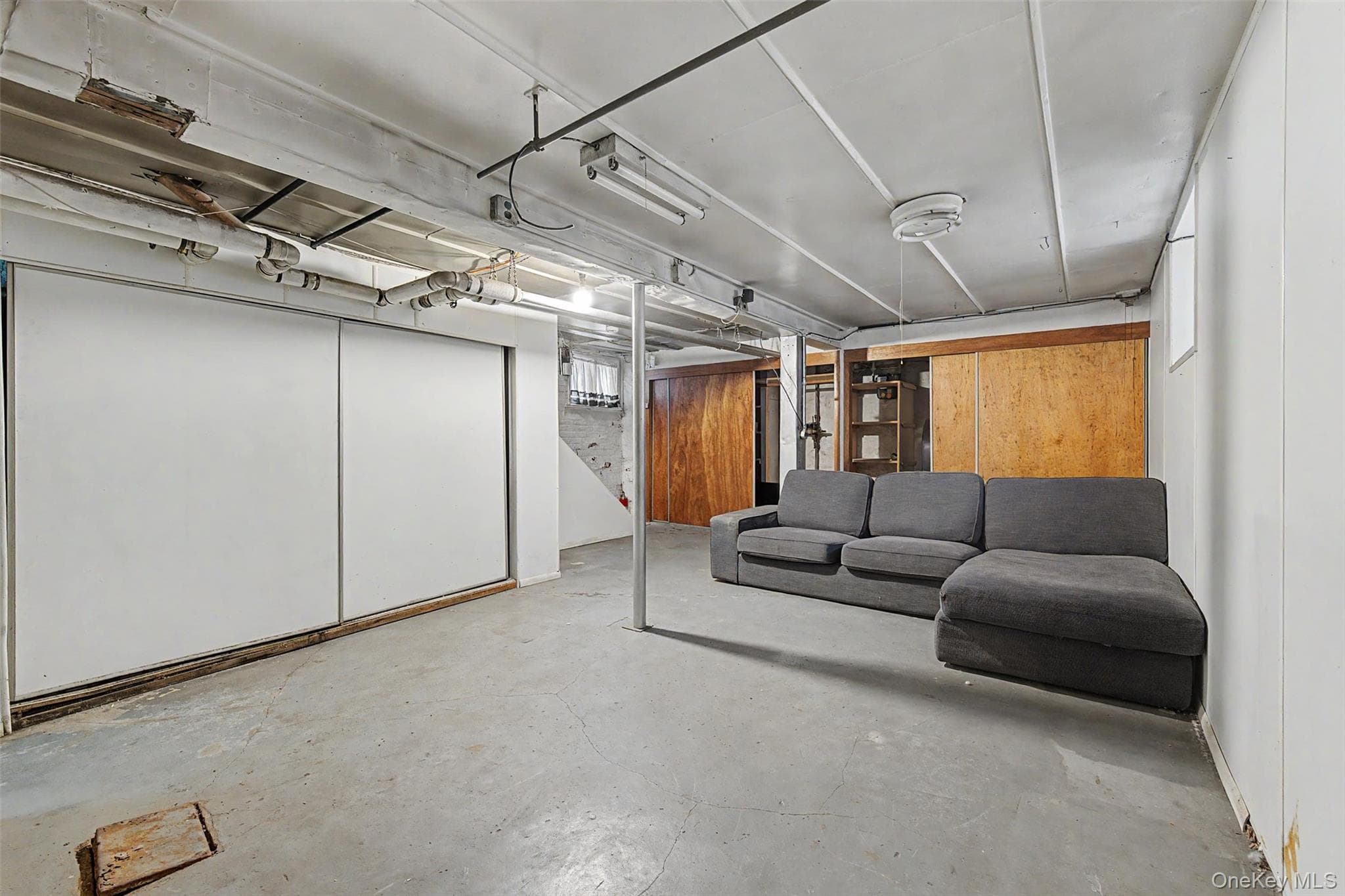 1085 Sackett Avenue thumbnail 40