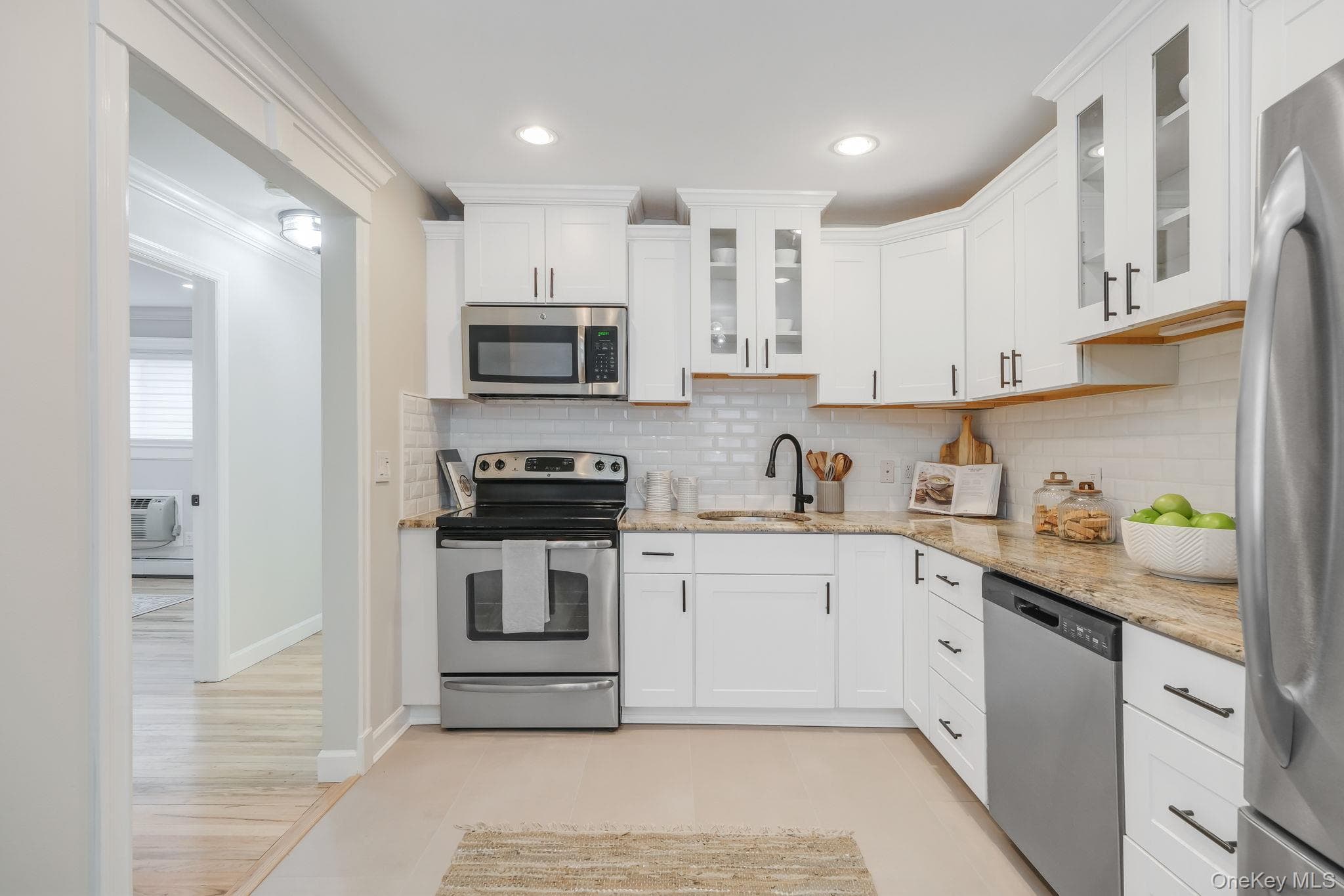 10 Smithtown Boulevard Unit: 6A thumbnail 2