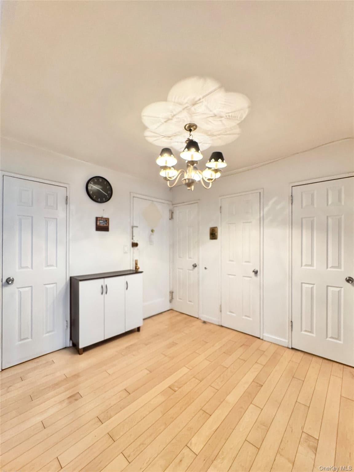 85-14 Broadway Unit: 1K thumbnail 4