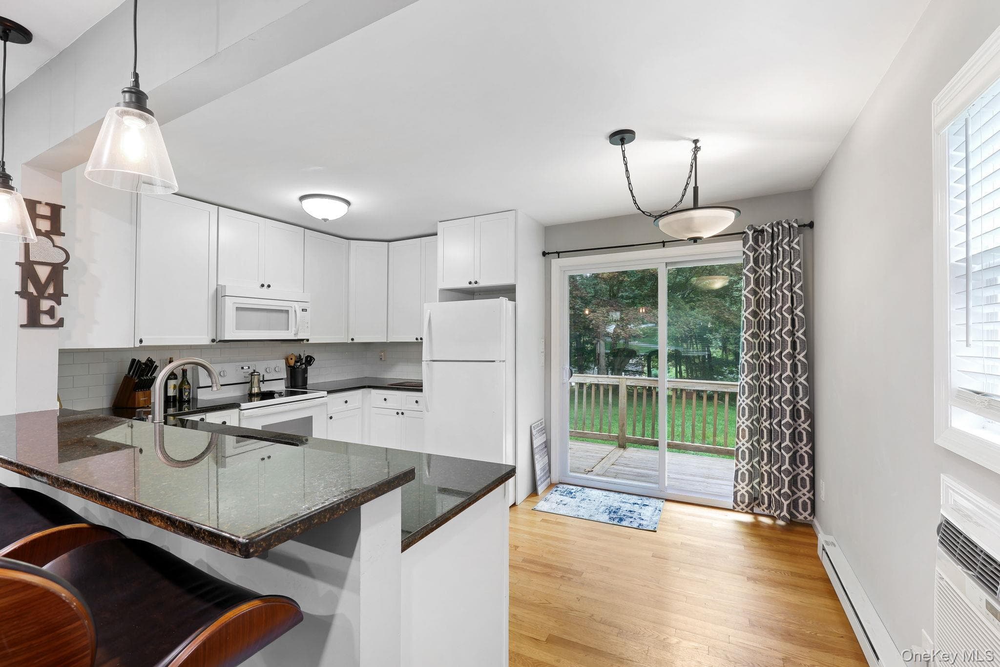 13 Arbutus Street thumbnail 14