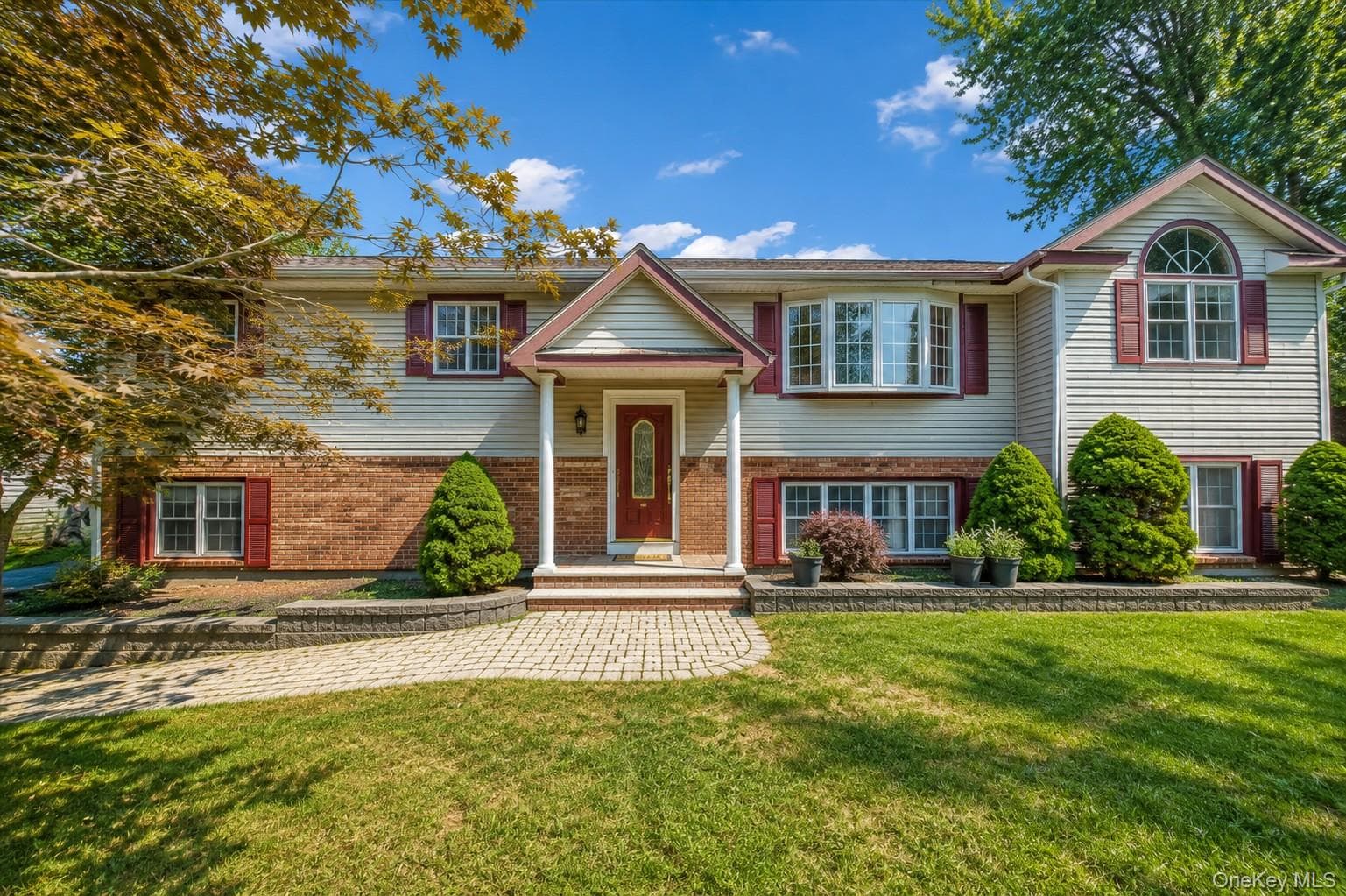 7 Briarwood Avenue, Monroe