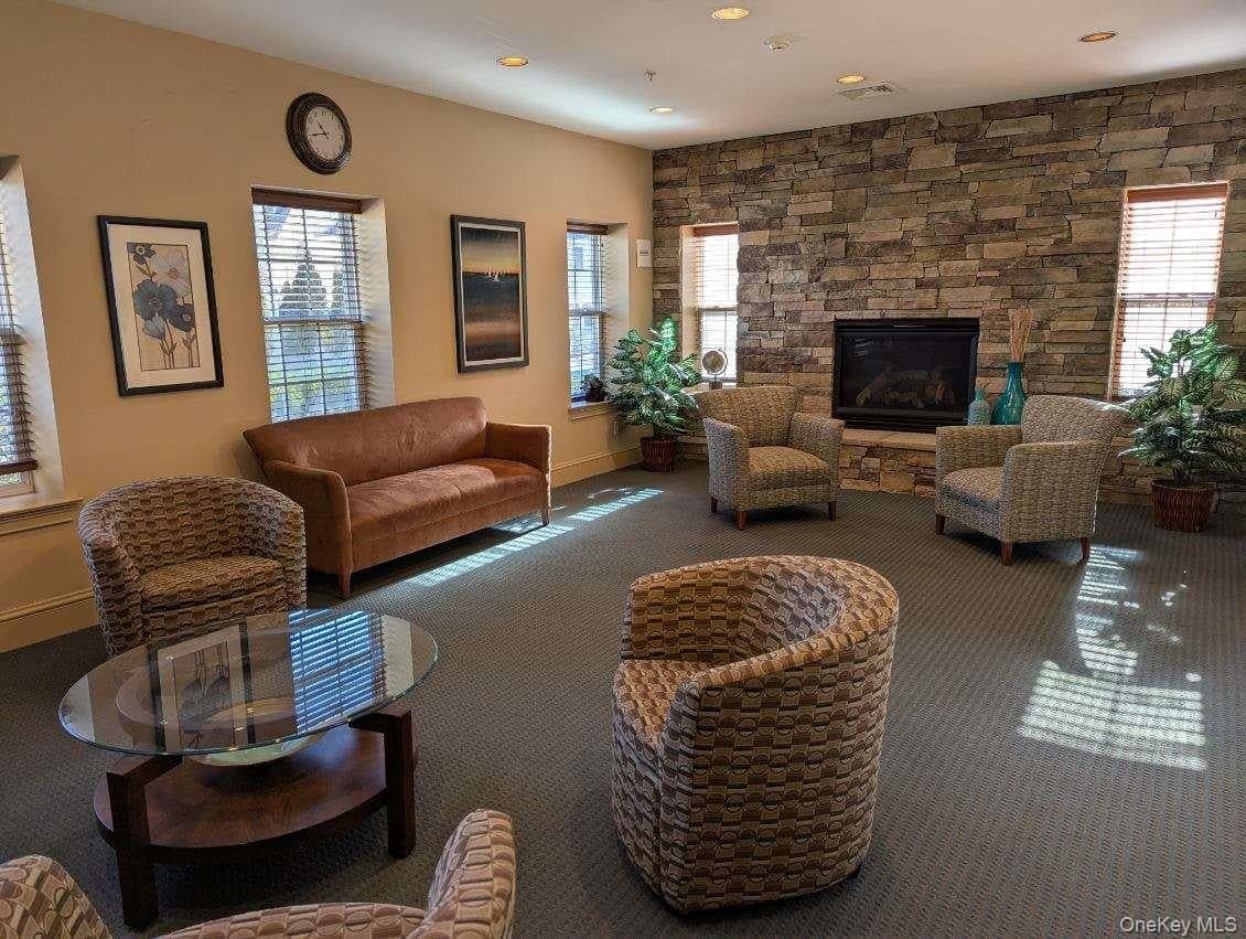 118 Joseph Lane thumbnail 29