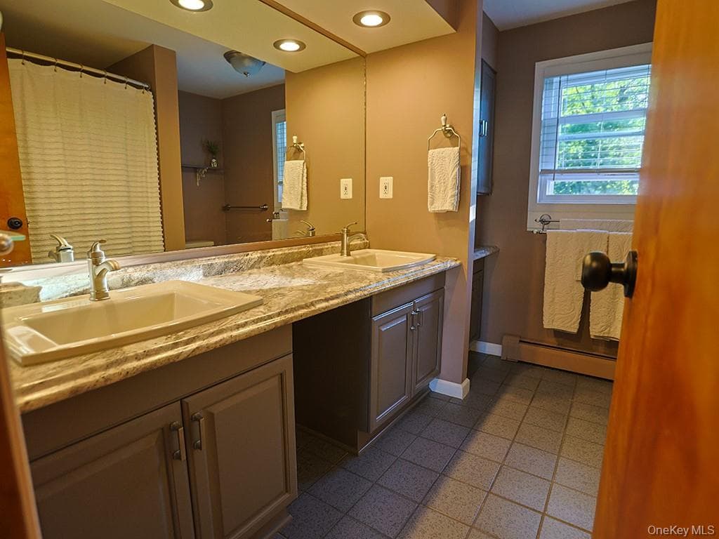 104 Ayers Court thumbnail 18