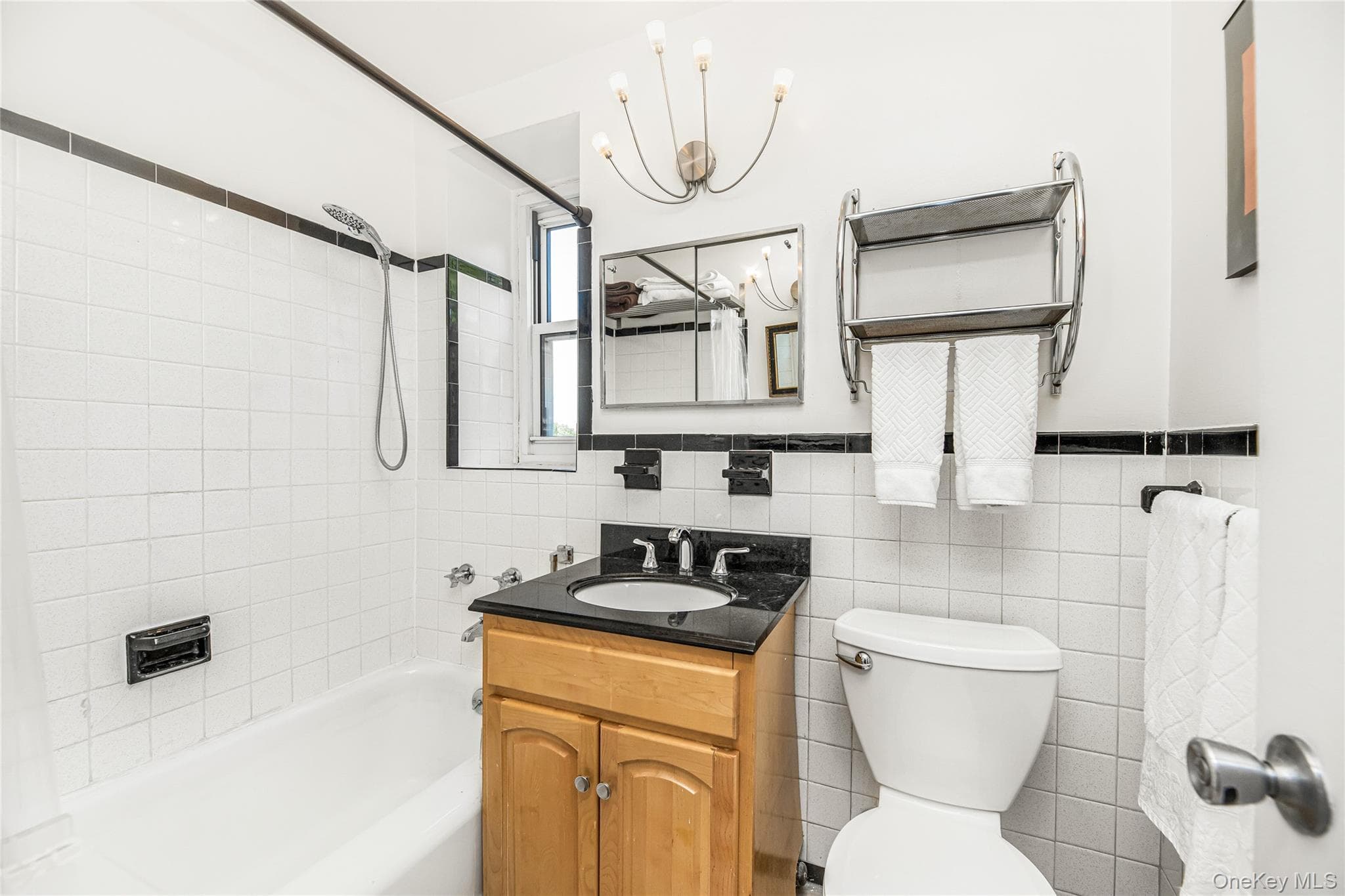 3935 Blackstone Avenue Unit: 4K thumbnail 9