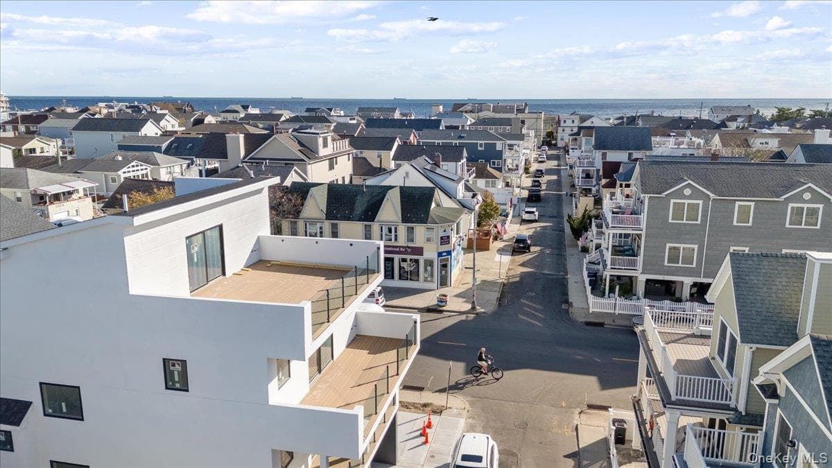 56 Oregon Street thumbnail 33